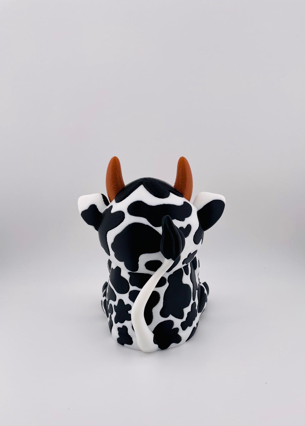Spotted Cow Sitting 3d model