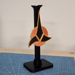 Headset Stand Star Trek Klingon 3d model