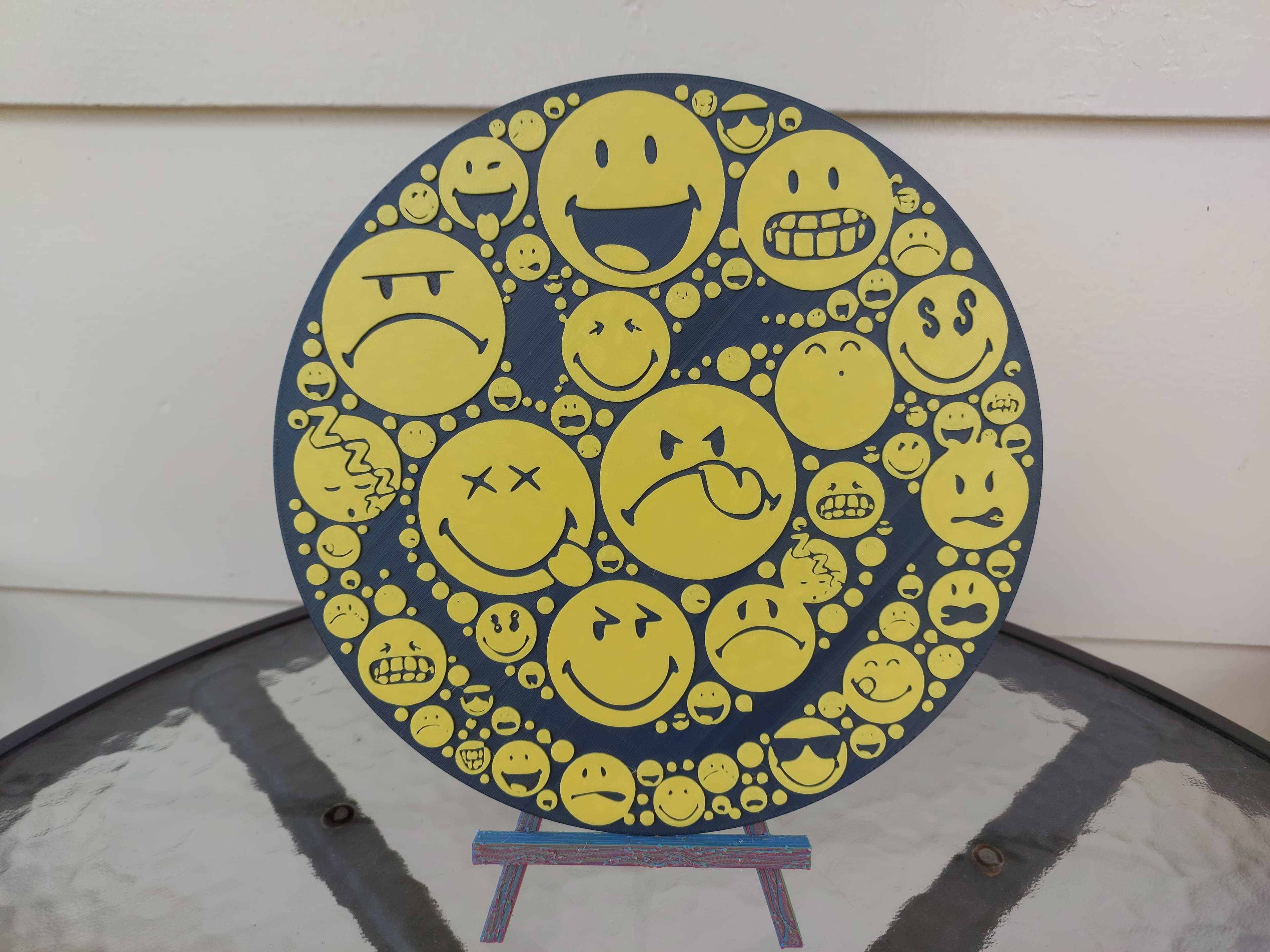Emoji Smiley Face wall art 3d model