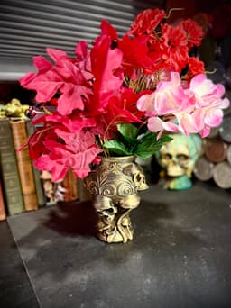 Gothic mushroom skull vase 3d model