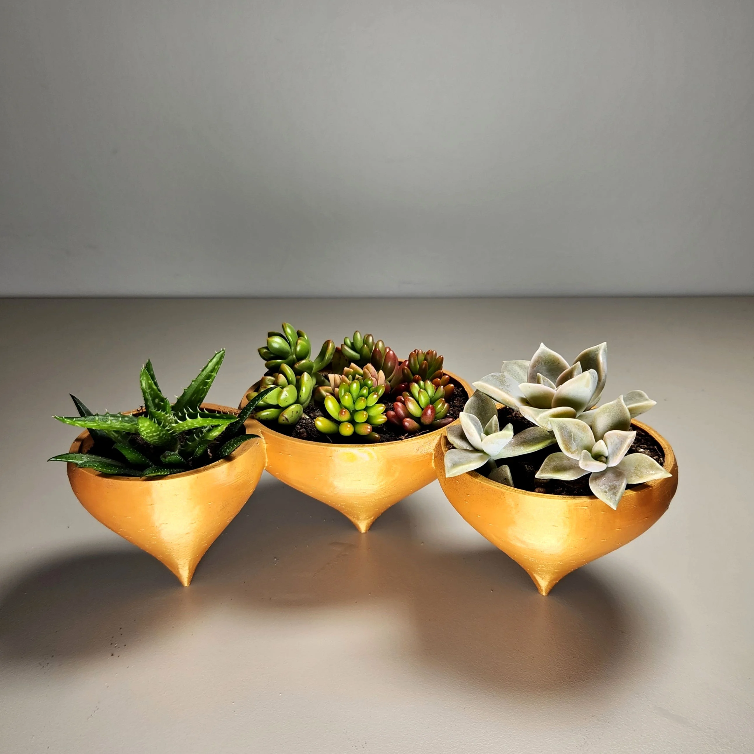 Large Pixie Pots 3d model