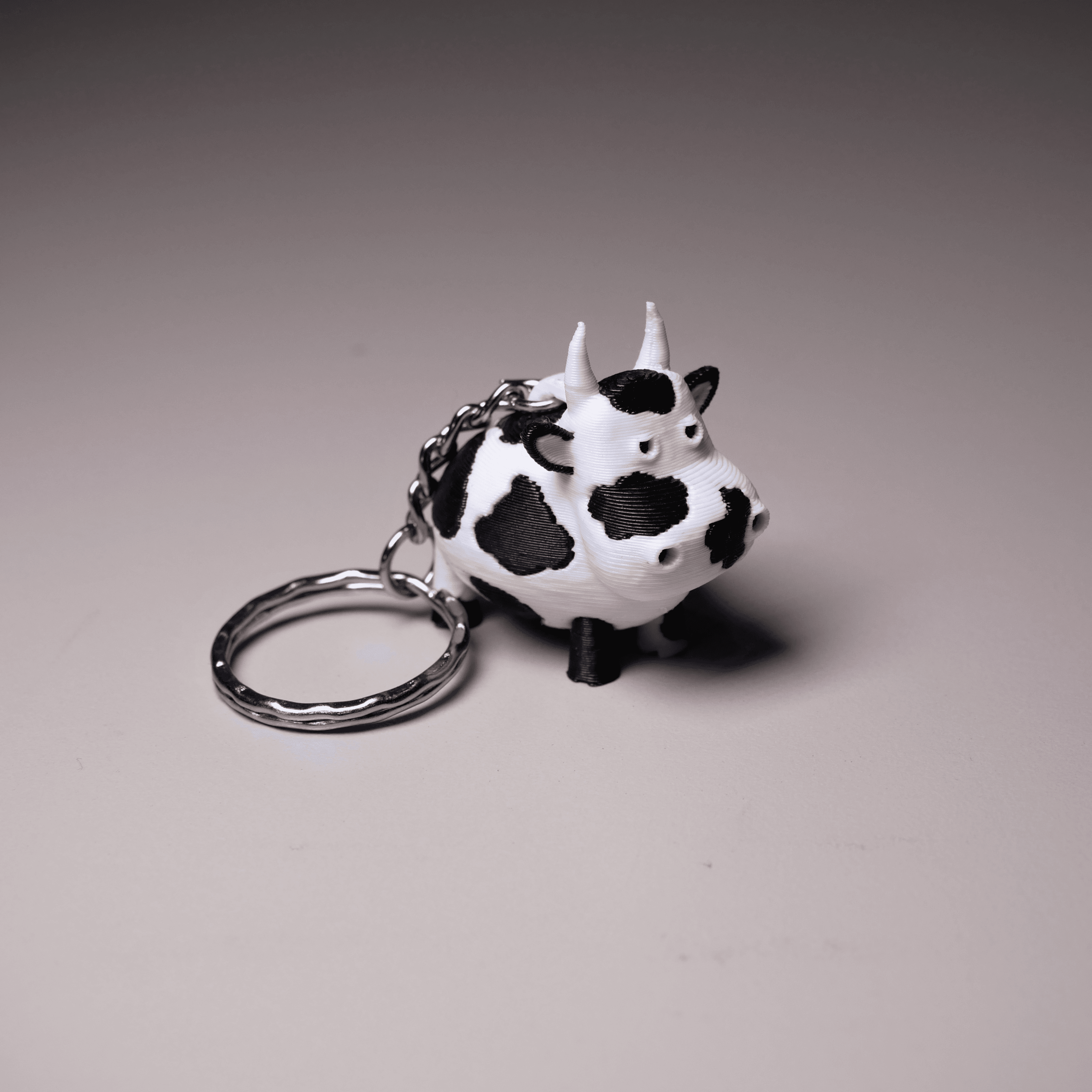Tiny Cow Keychain dual colour 3mf 3d model