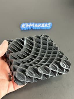 R7 Lattice Catch-All Tray – Free EDC Pocket Dump STL | 3D Printable Valet Tray | R7Makers 3d model