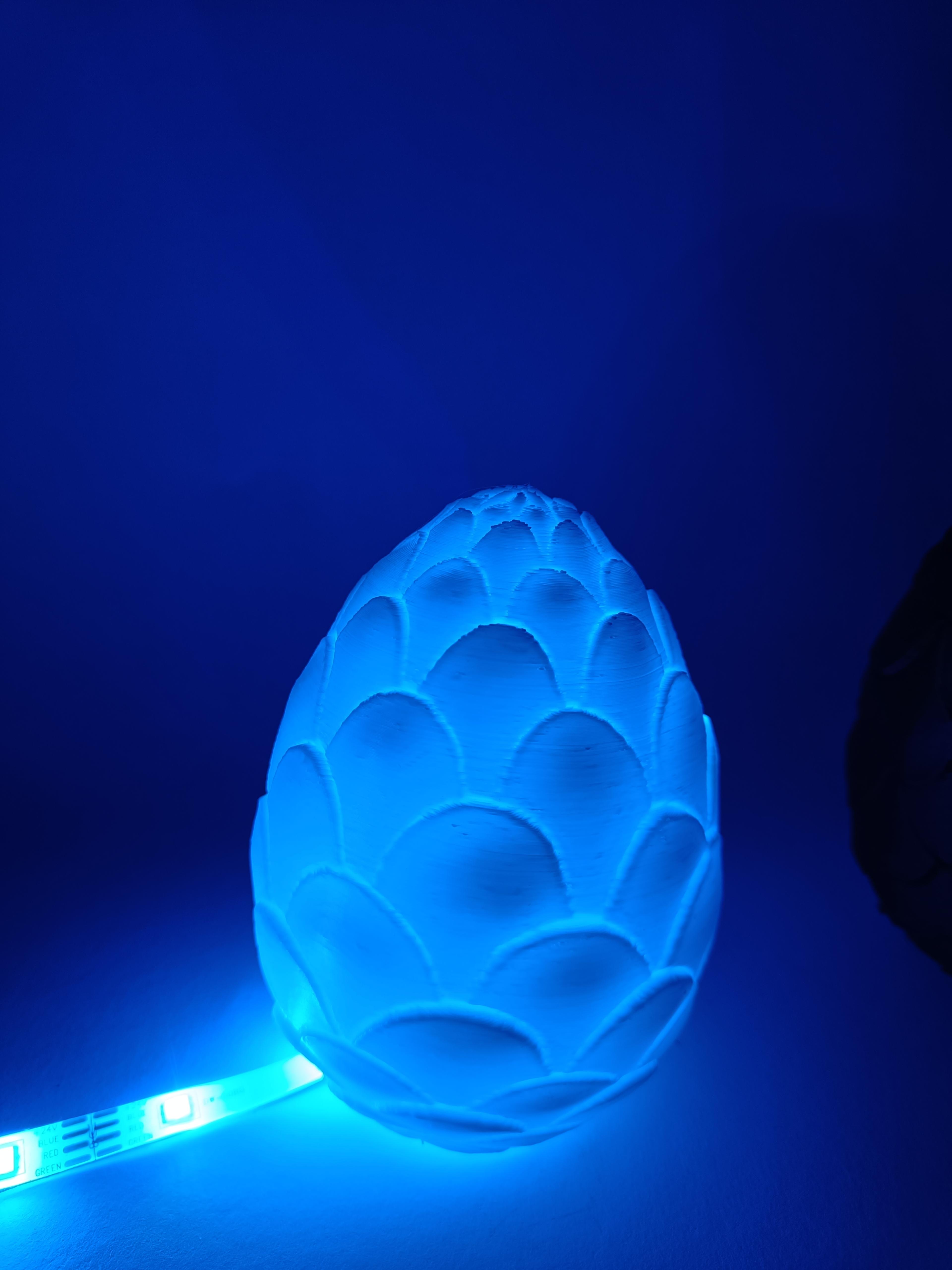 Dragon Eggs / Small Dragon Egg Lamp 3d model