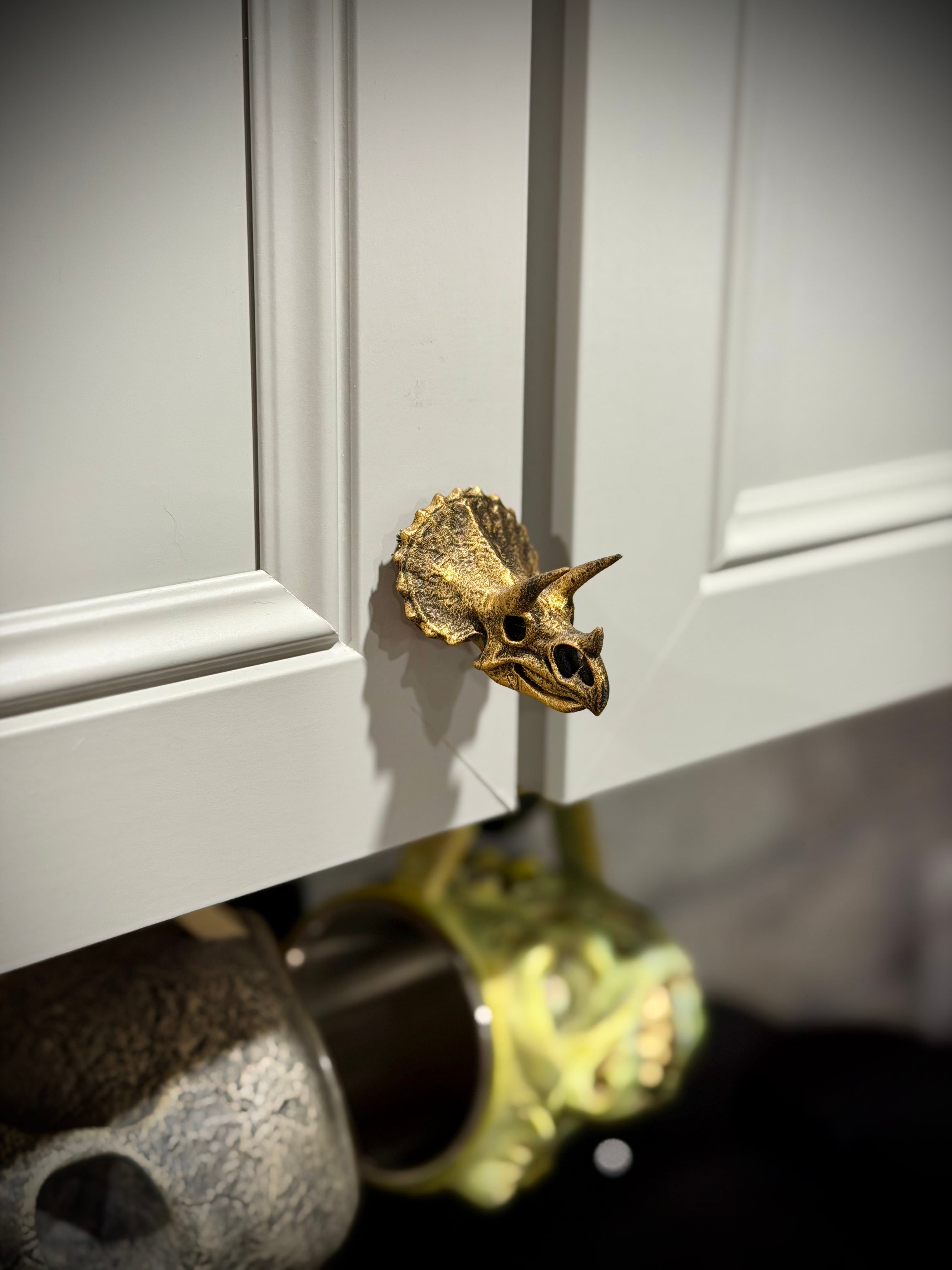 triceratops skull drawer pull 3d model