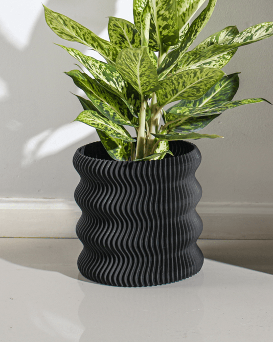 Weego Planter Pot - Vases & Planters By Lunfardo 3d model