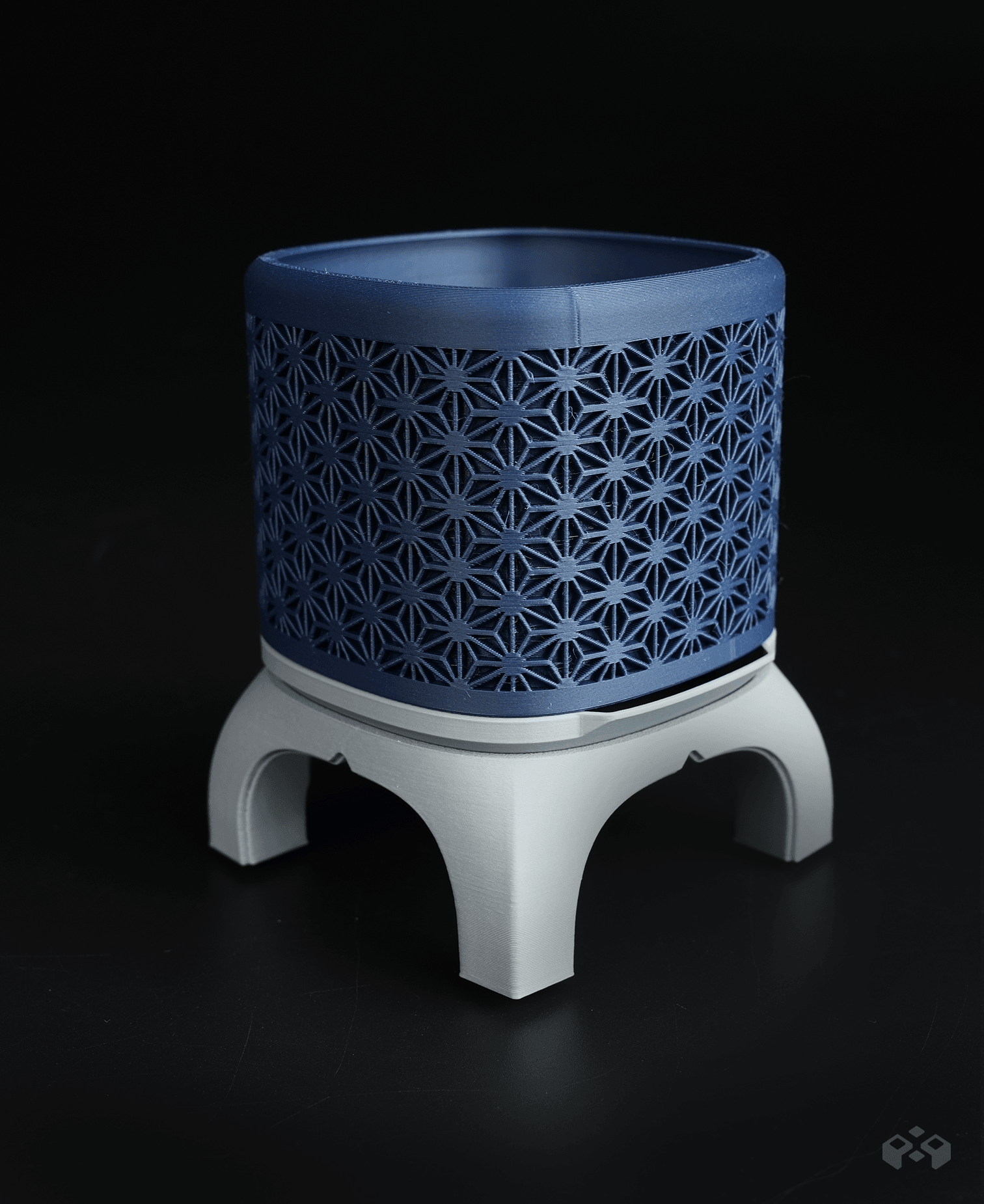 Kumiko Bonsai Planter with Legs (Superellipse) 3d model