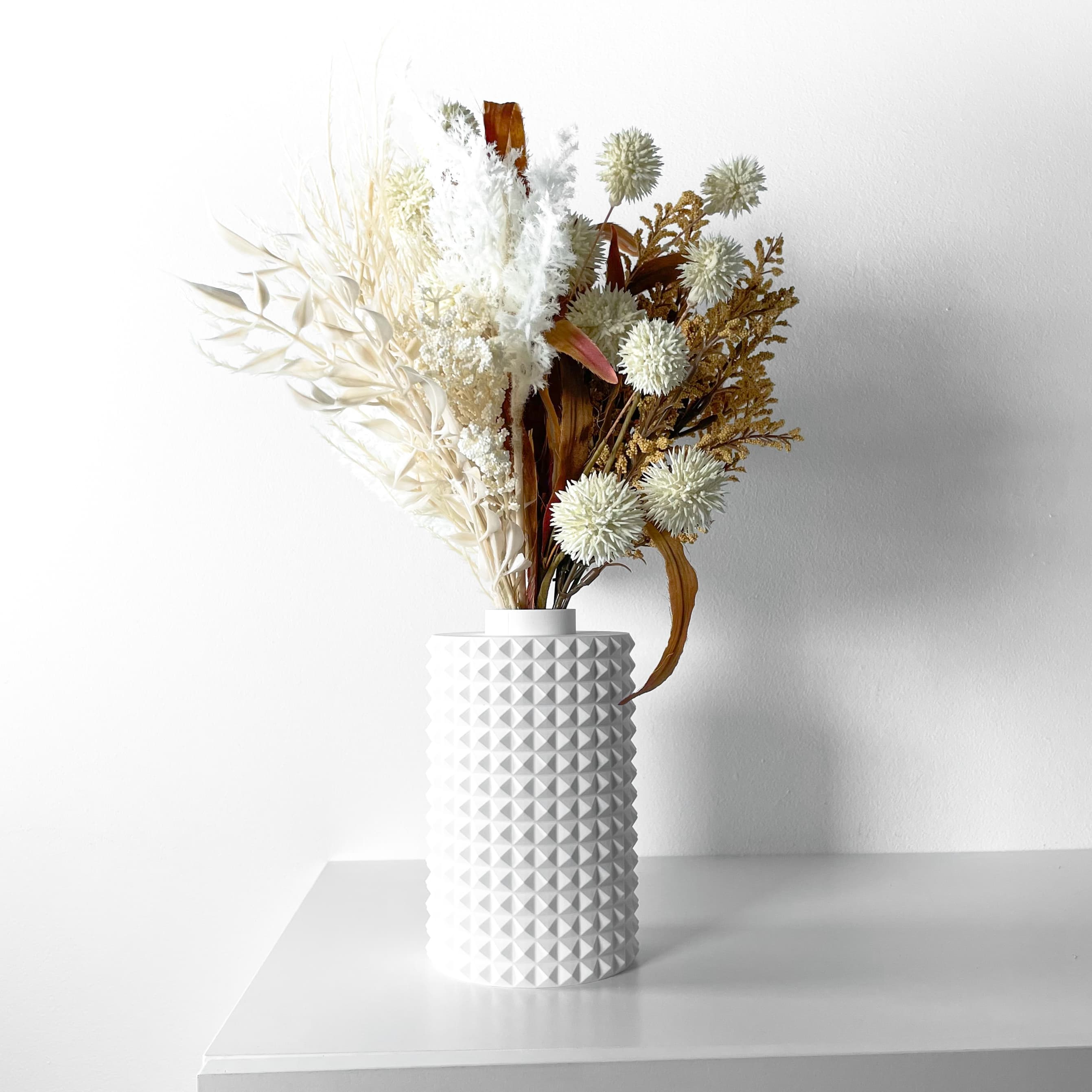 The Luvon Vase, Modern and Unique Home Decor for Dried and Flower Arrangements | STL File 3d model