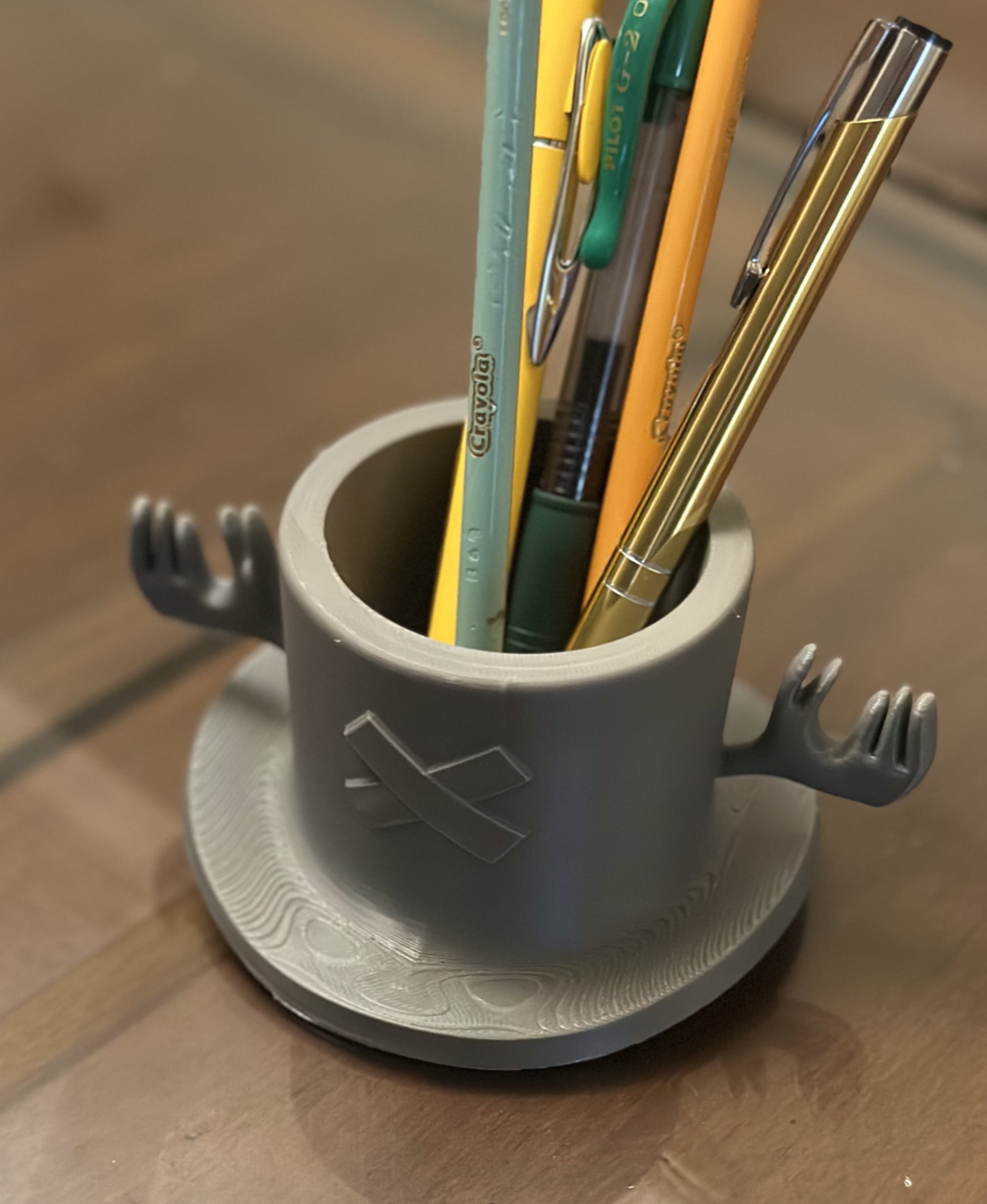 Chopper Hat Desk Organizer 3d model