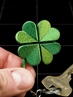 Flexible Four Leaf Clover Keychain 3d model