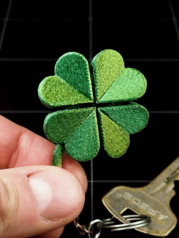 Flexible Four Leaf Clover Keychain 3d model