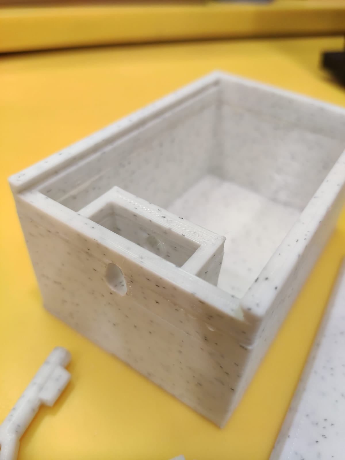 Sliding Dovetail Lock Box with Key 3d model