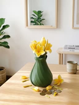 Twisted Vase Hidden Piggybank 3d model