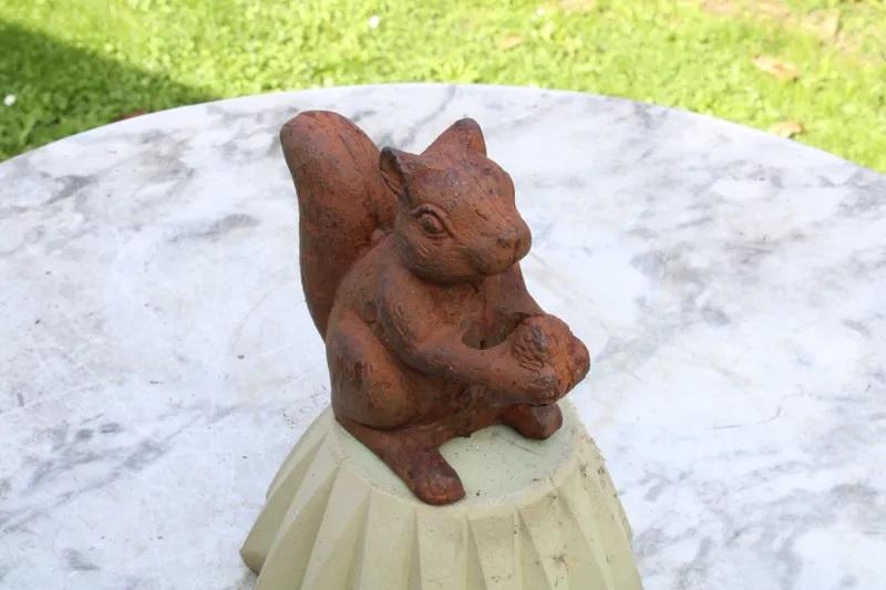 Low poly squirrel figurine.stl 3d model