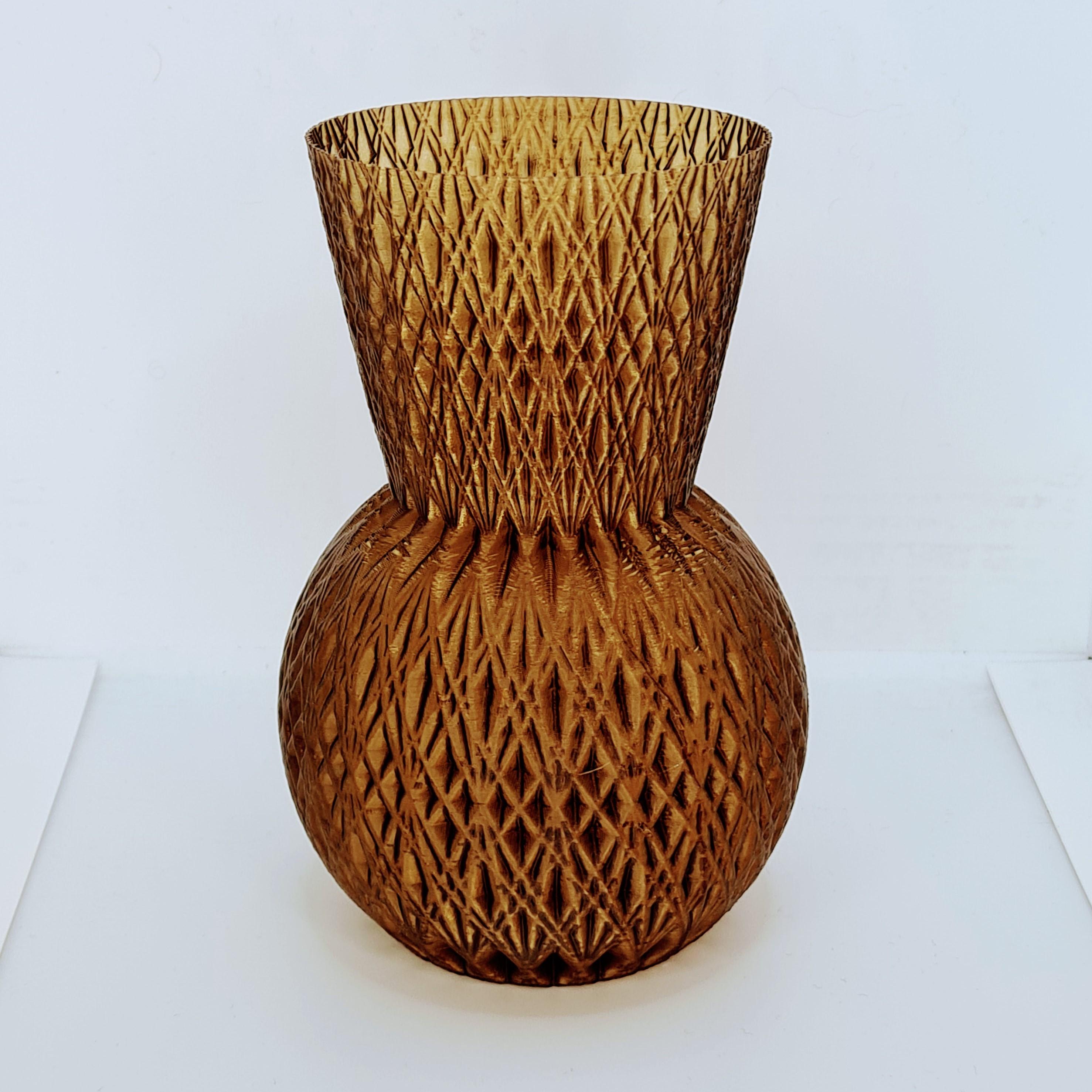 Intricate Patterned Vase 3d model