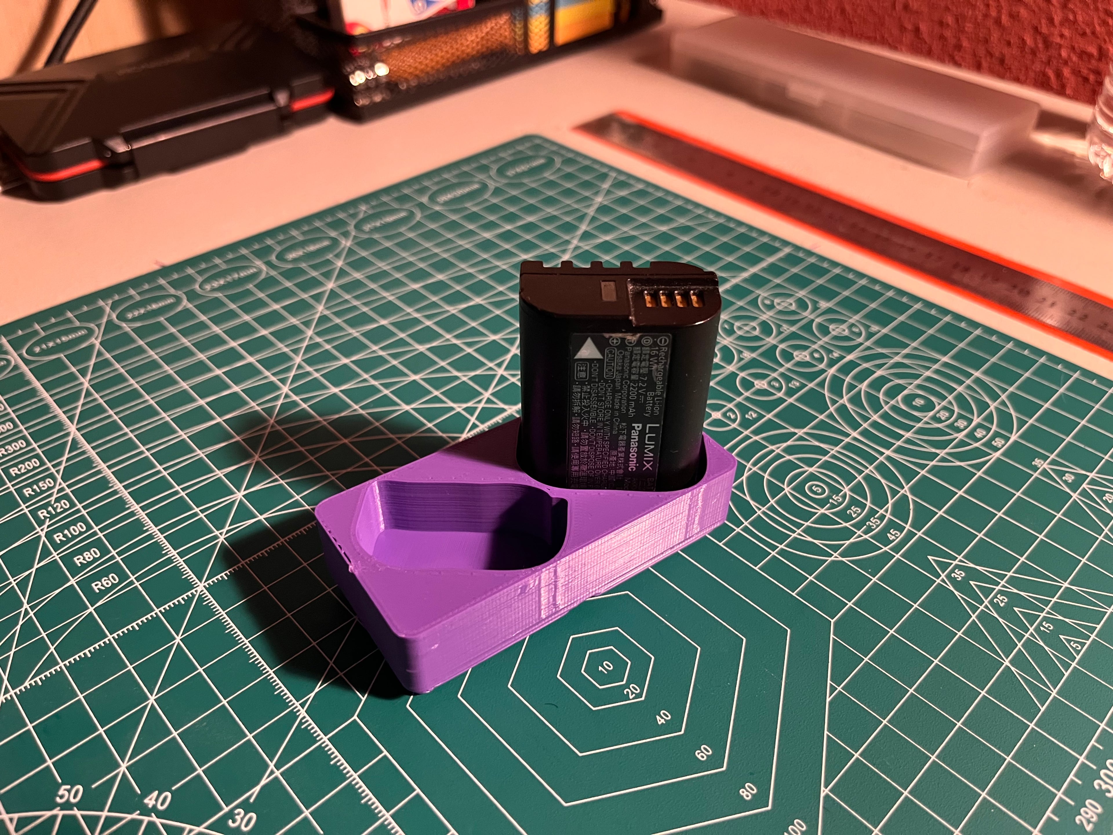 Gridfinity DMW-BLK22 Holder.stl 3d model