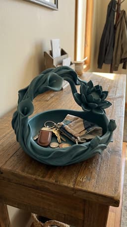 Lotus Wave Catchall Bowl STL – Modern Floral Entryway Organizer Tray for Keys, Wallet & Decor – 3D P 3d model