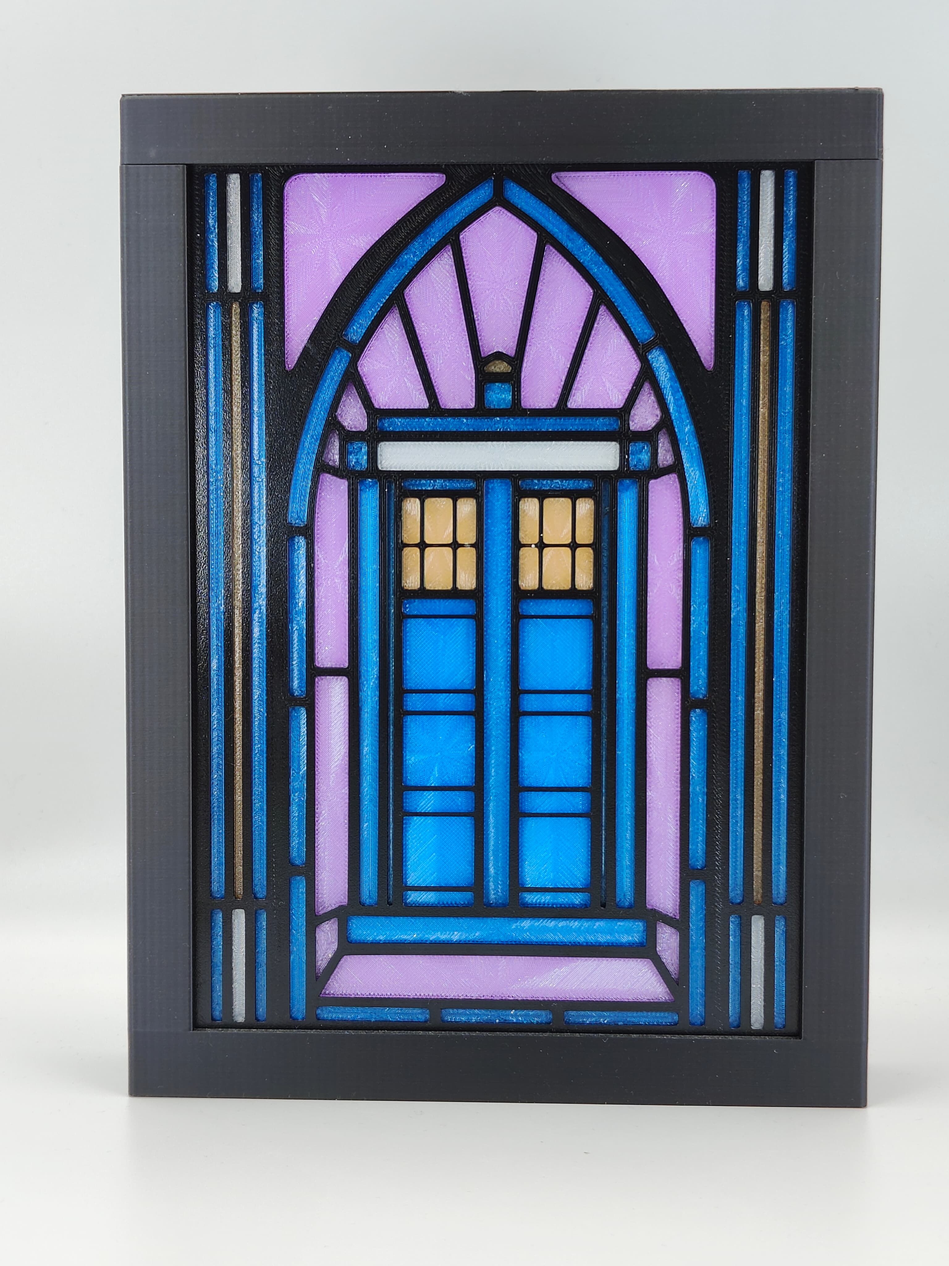 Doctor Who's TARDIS Stained Glass Light Box 3d model