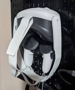 Quest 3 and controller holder pegboard mount 3d model