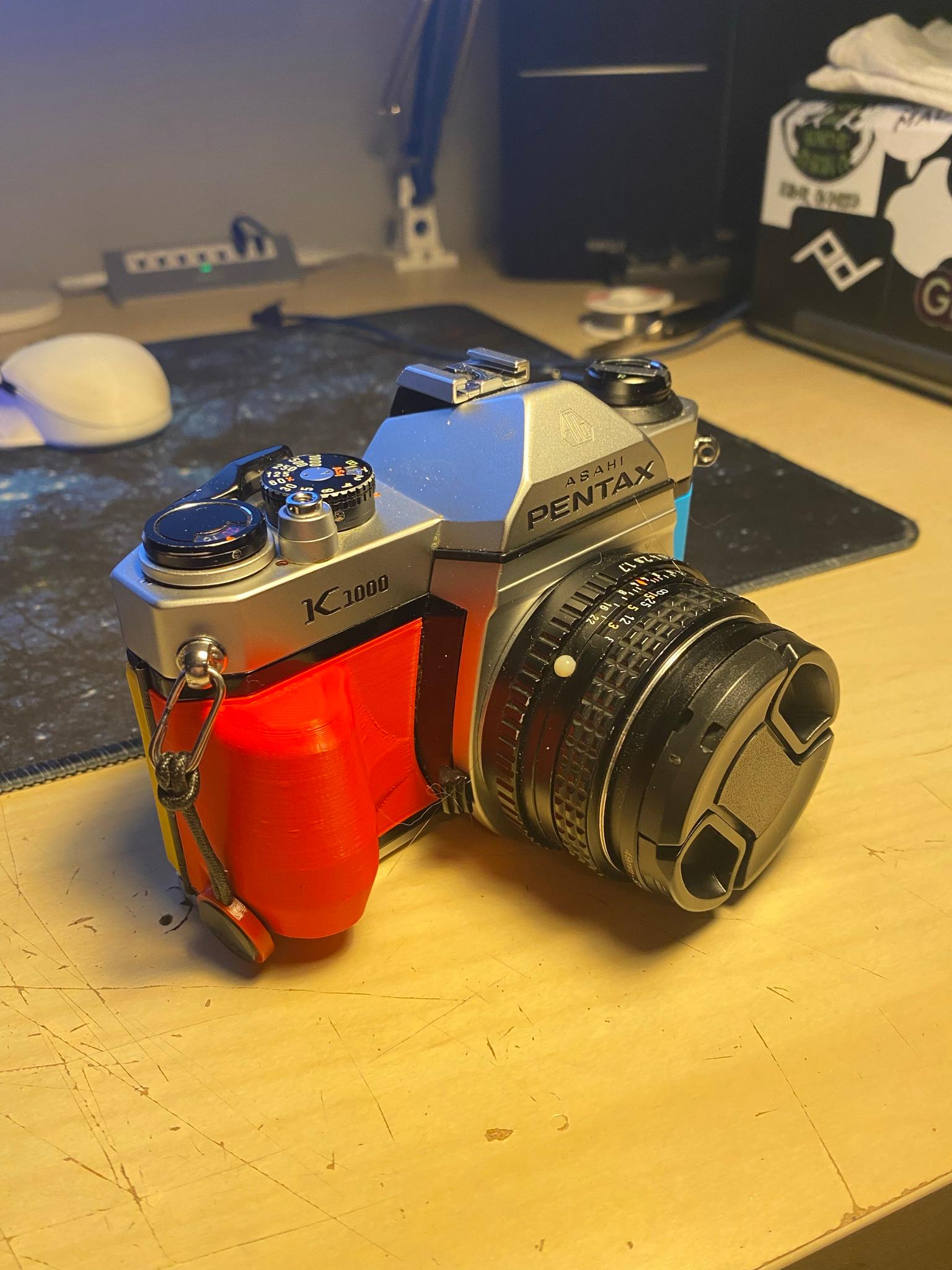 Pentax K1000 Camera Grip & Shells - Front Grip - 3d model