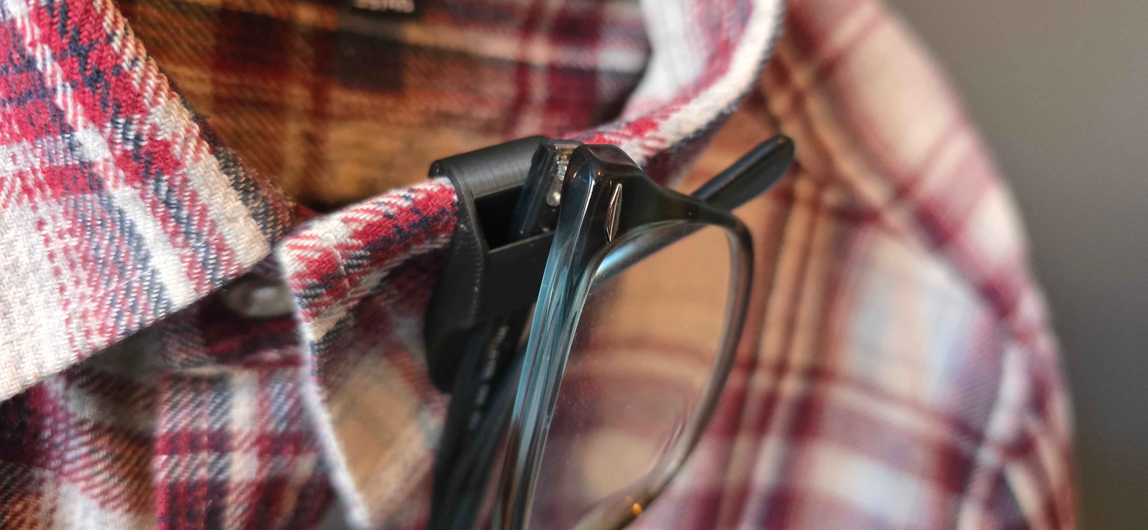 Glasses collar hanger 3d model