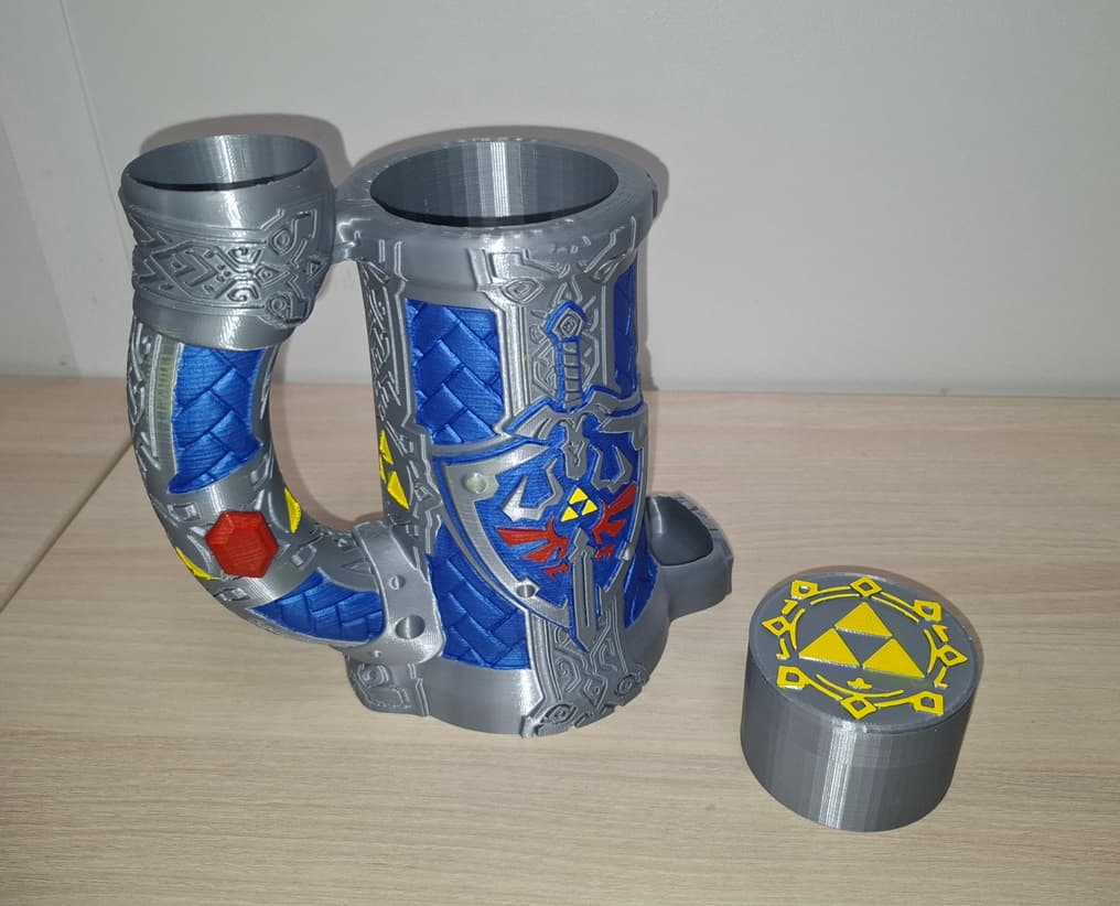 Print in PLA Grey and paint, very nice model