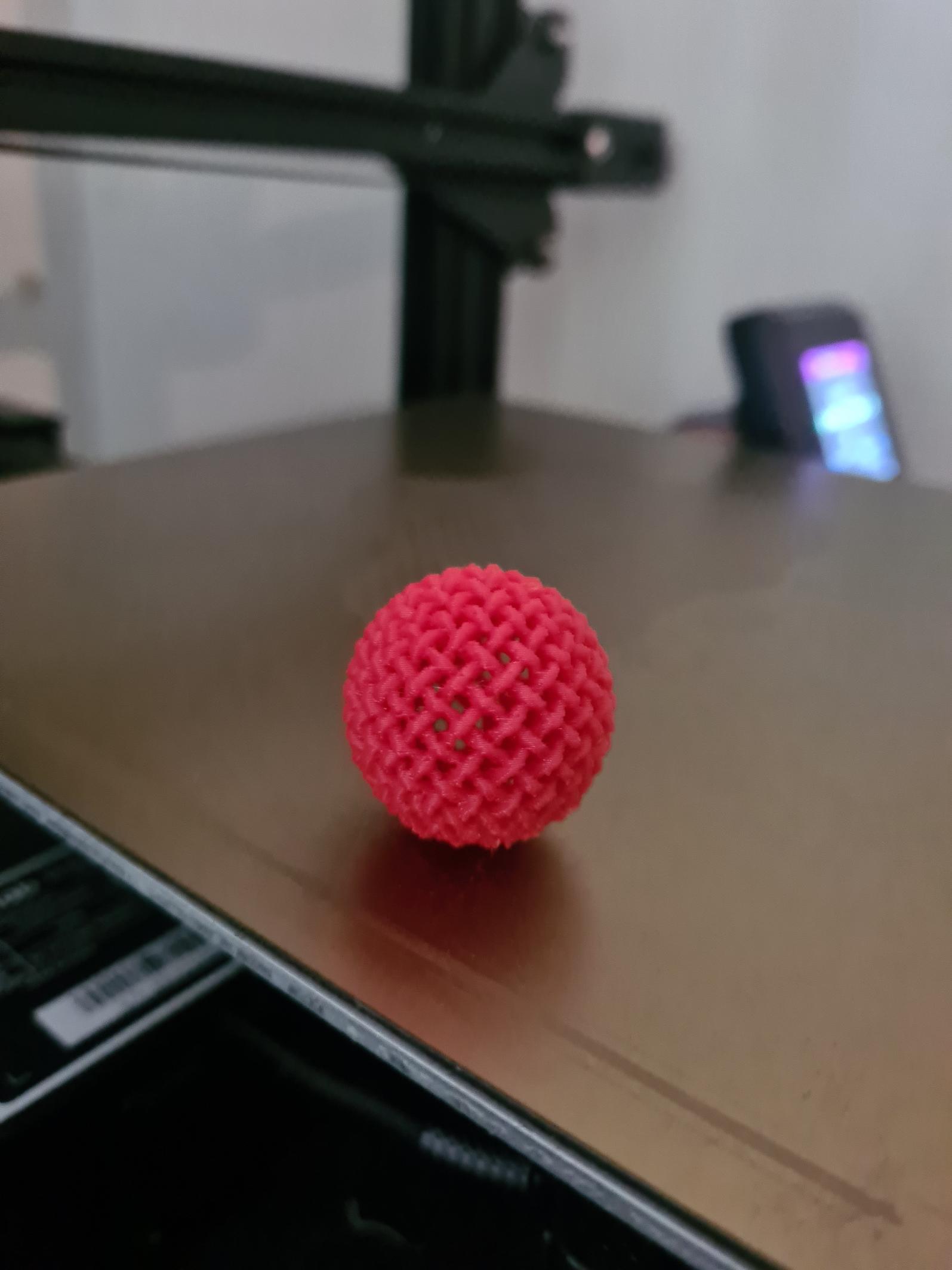 Woven Ball - Looks good without soluble supports at 50% - 3d model