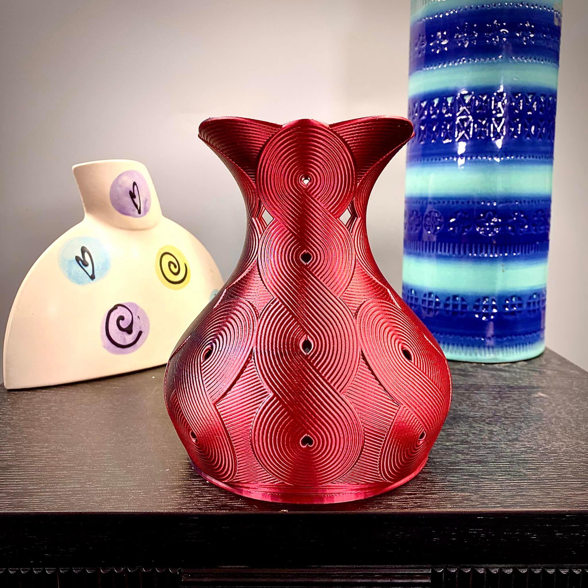 Sidewinder Vase 3d model