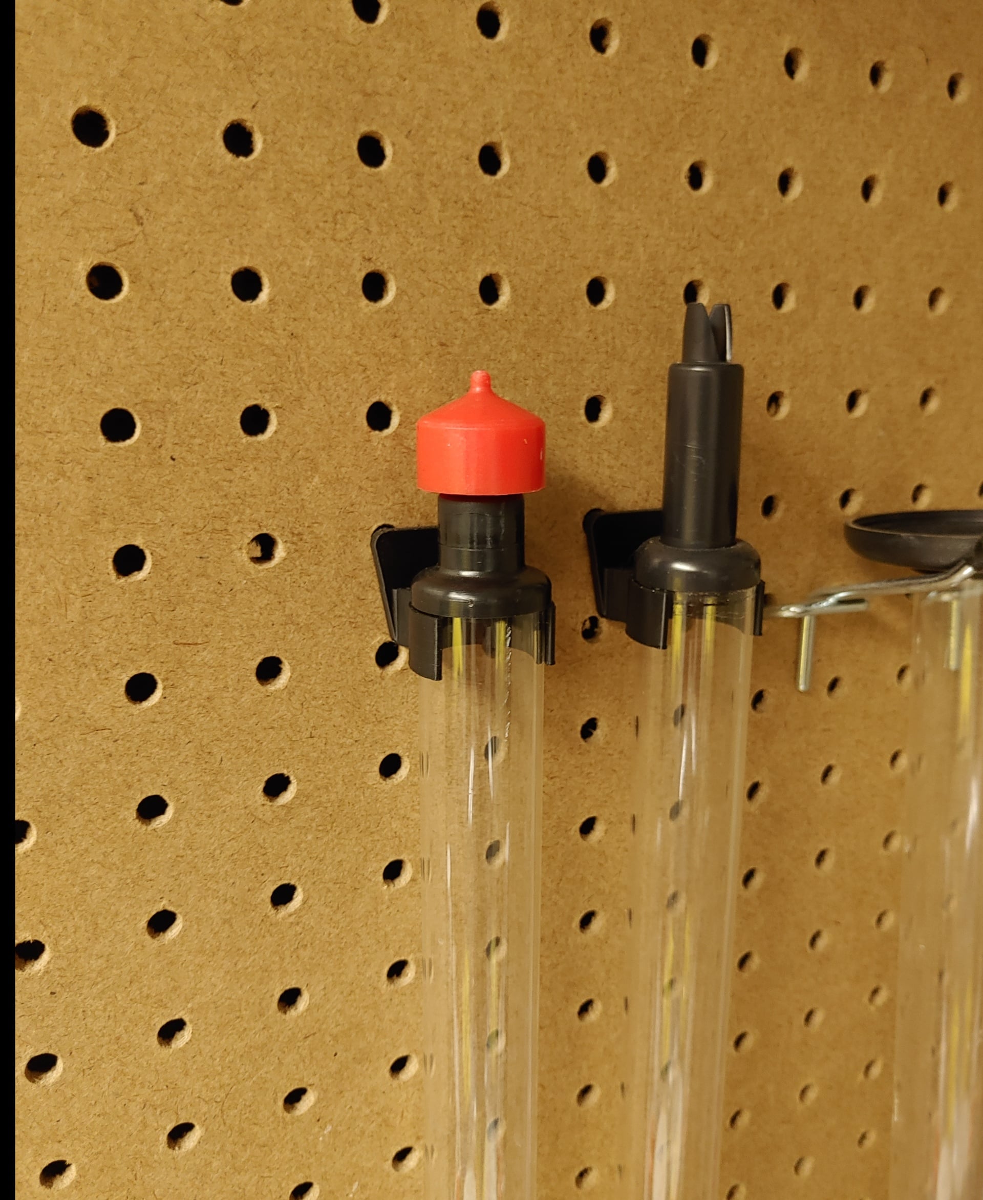 Pegboard - 1" Clip.stl 3d model