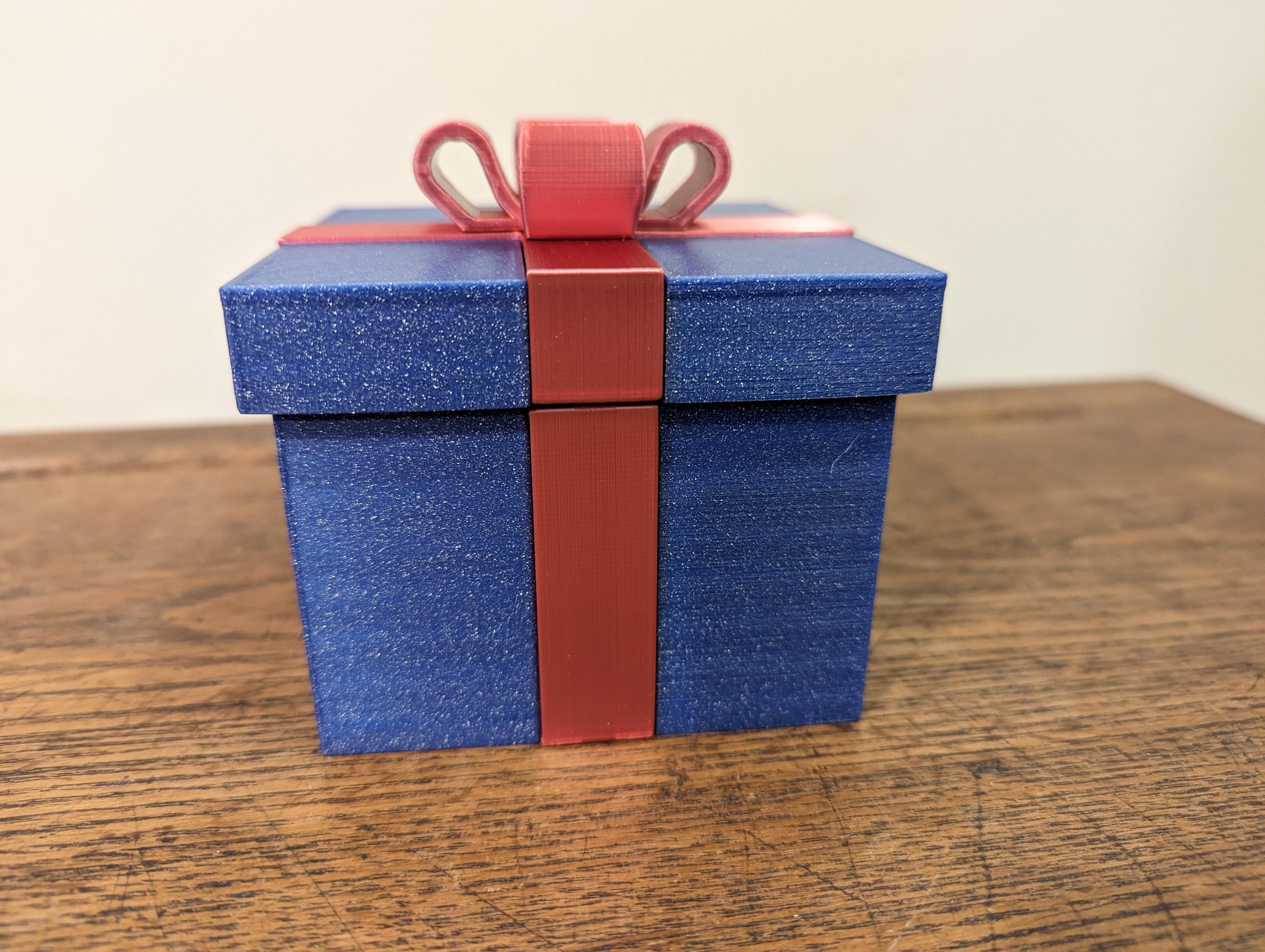 Gift Box #9 - @FilamentOne PLA PRO Select Glint Blue
@Hello3dFilament Silk Wine Red - 3d model