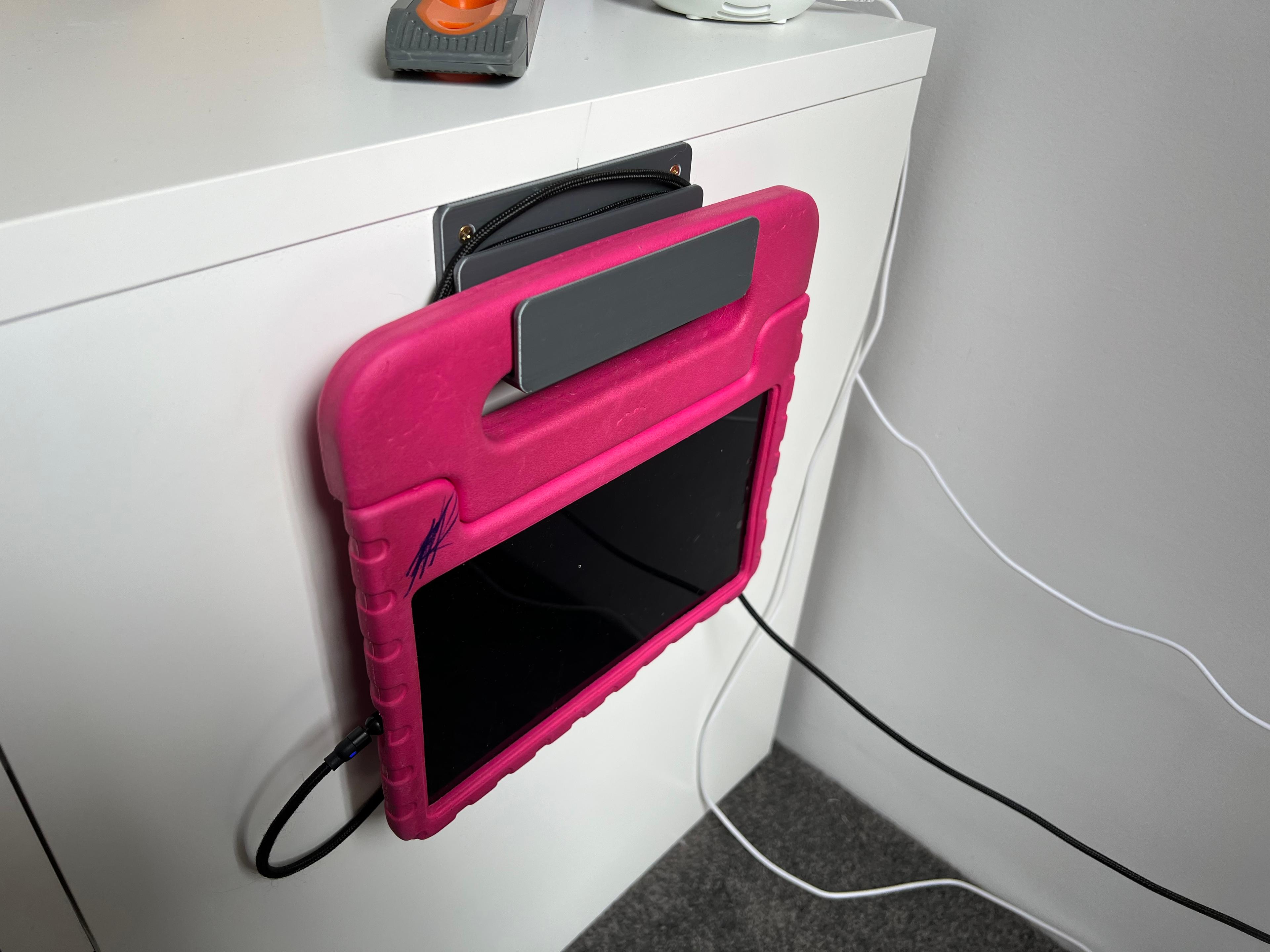 Hook for Kids Tablet in Bumper Case 3d model