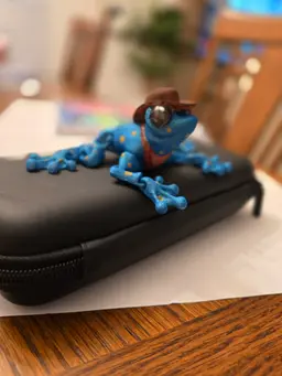 Printed as recommended by the designer! No issued minus a slight layer off on the bottom of one of the legs. Printed in glow-in-the-dark fillament but then my son wanted me to paint it; which I did with basic acrylics! Love this little cowboy guy! Great design! 3d model
