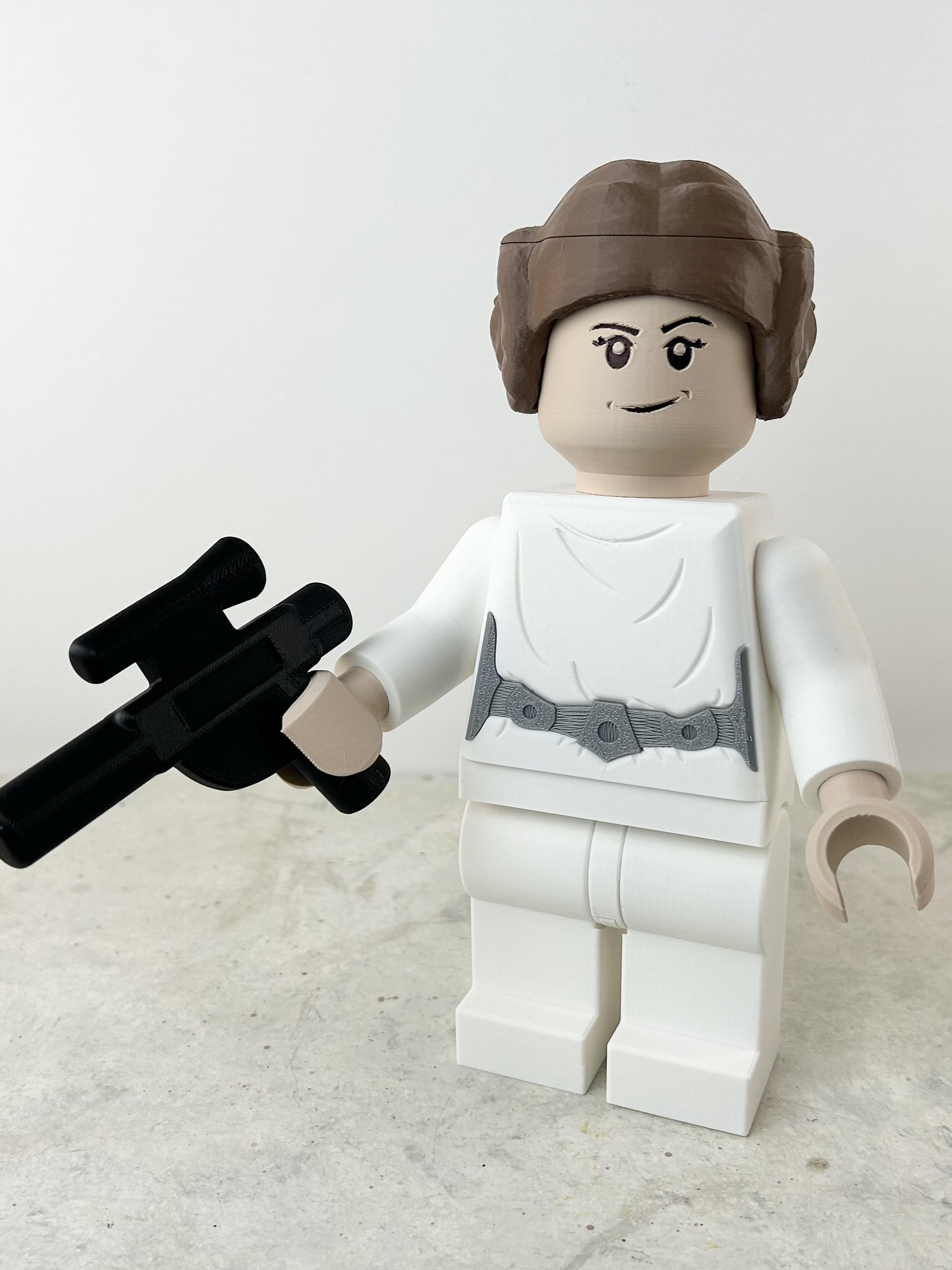 Princess Leia (6:1 LEGO-inspired brick figure, NO MMU/AMS, NO supports, NO glue) 3d model