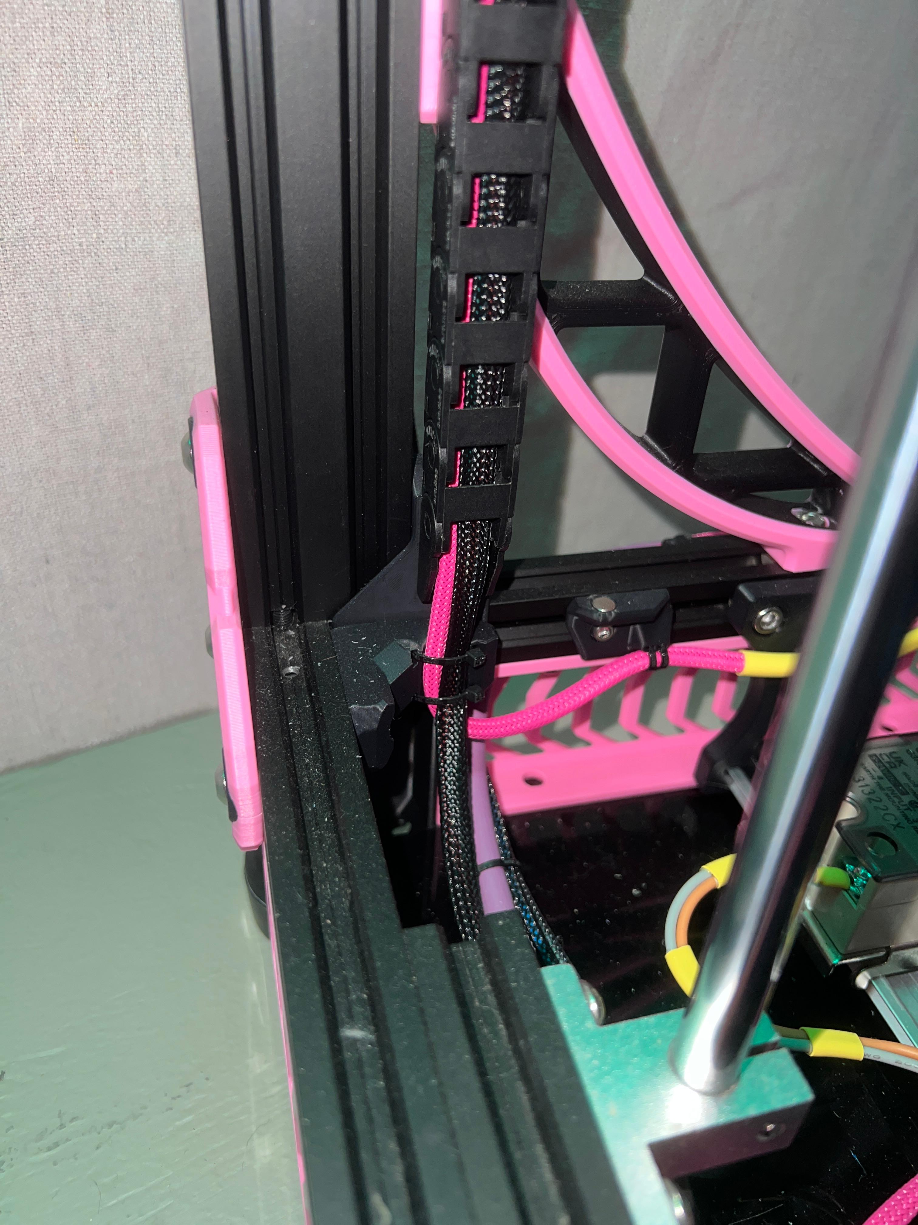 Ender 5 Plus Z Cable Chain Mod - Manage your Bed wires on the Z-Axis! 3d model