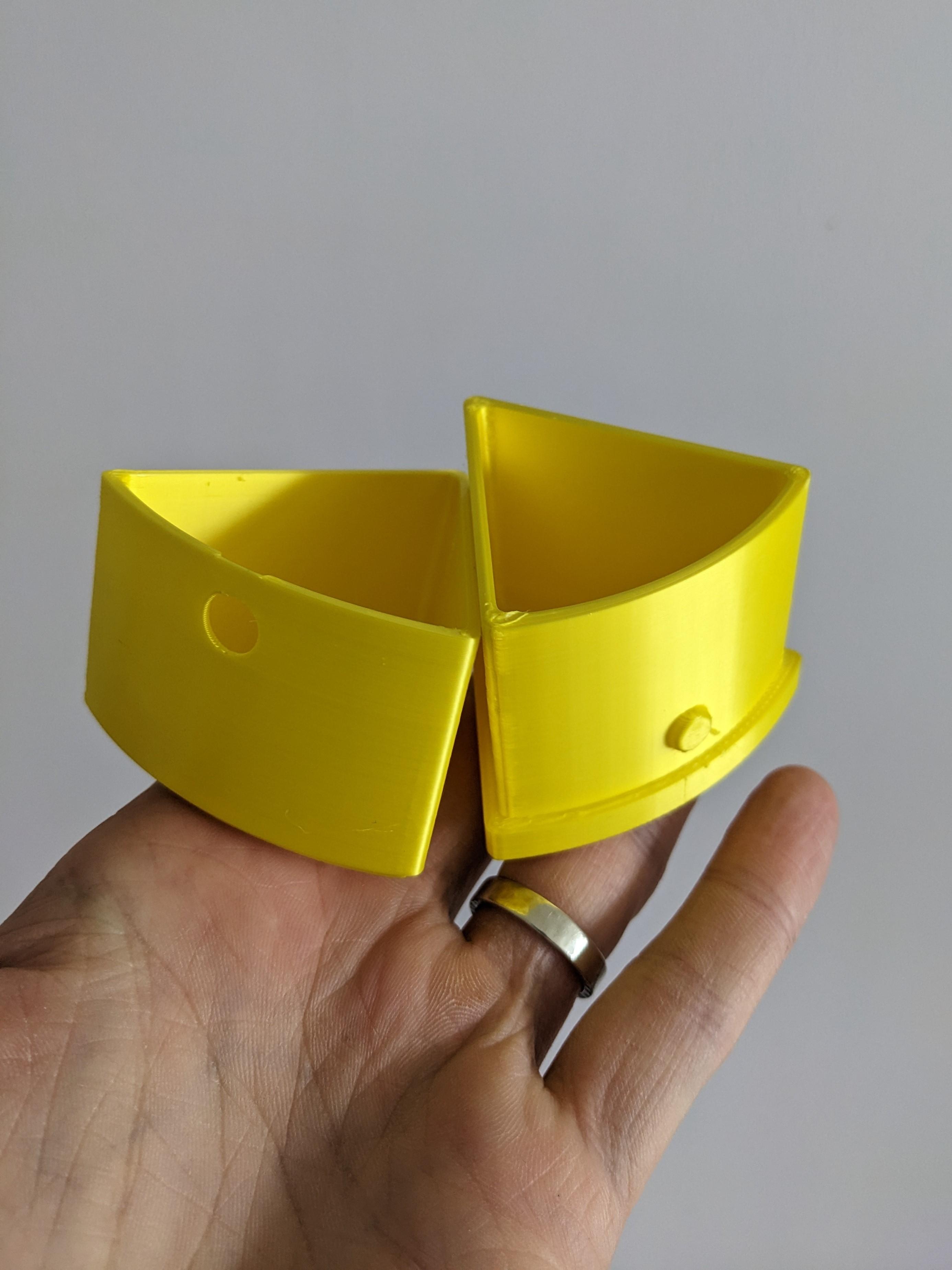 Cheesy Box - Holes in lid 3d model