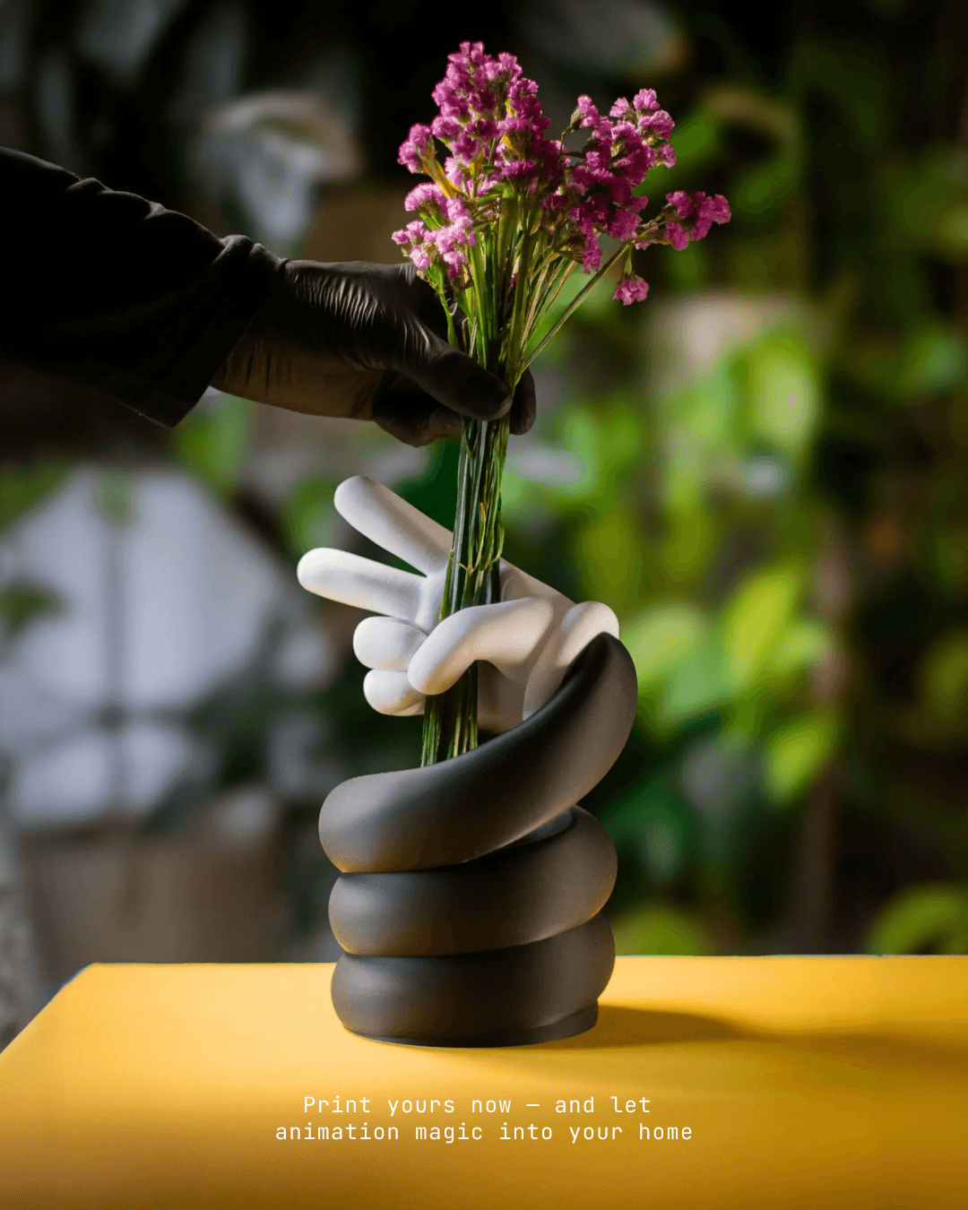 Handy Flower Vase 3d model