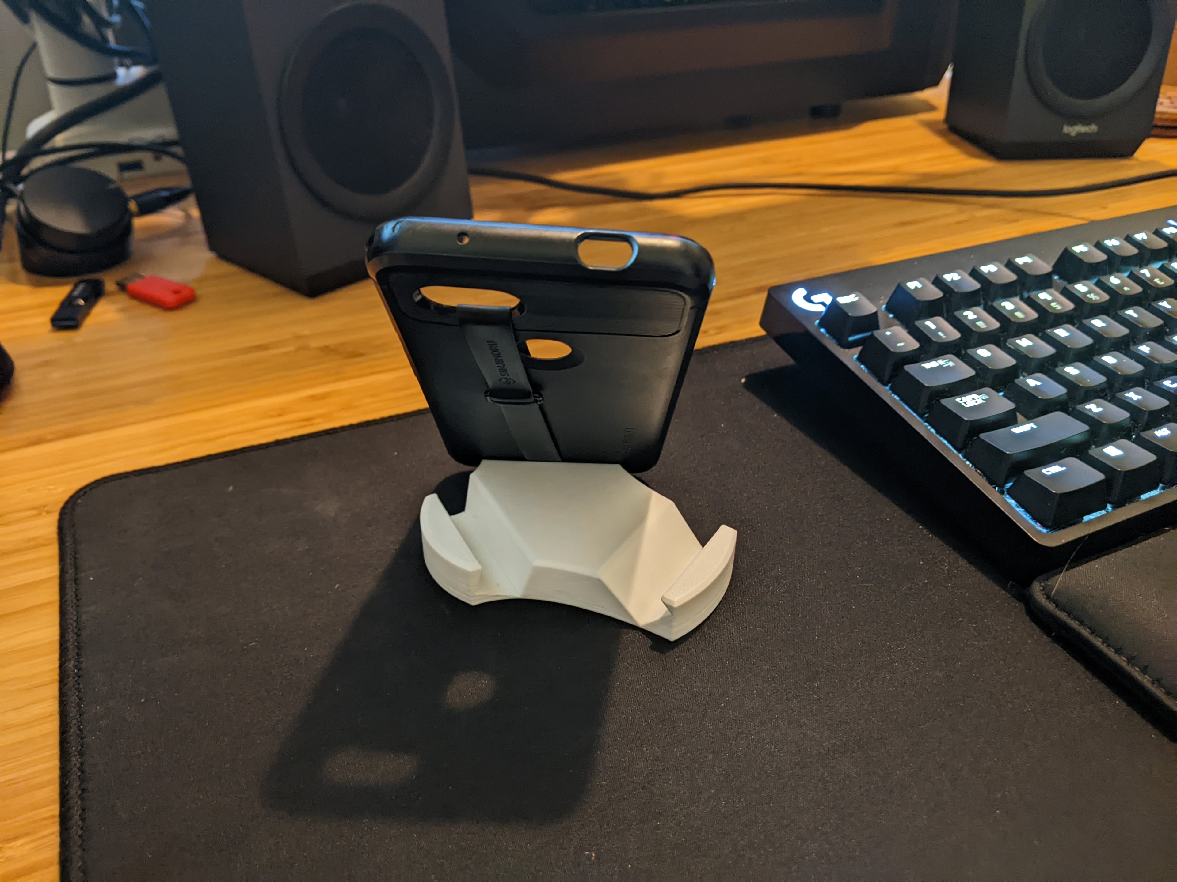 Parametric Device Stand 3d model
