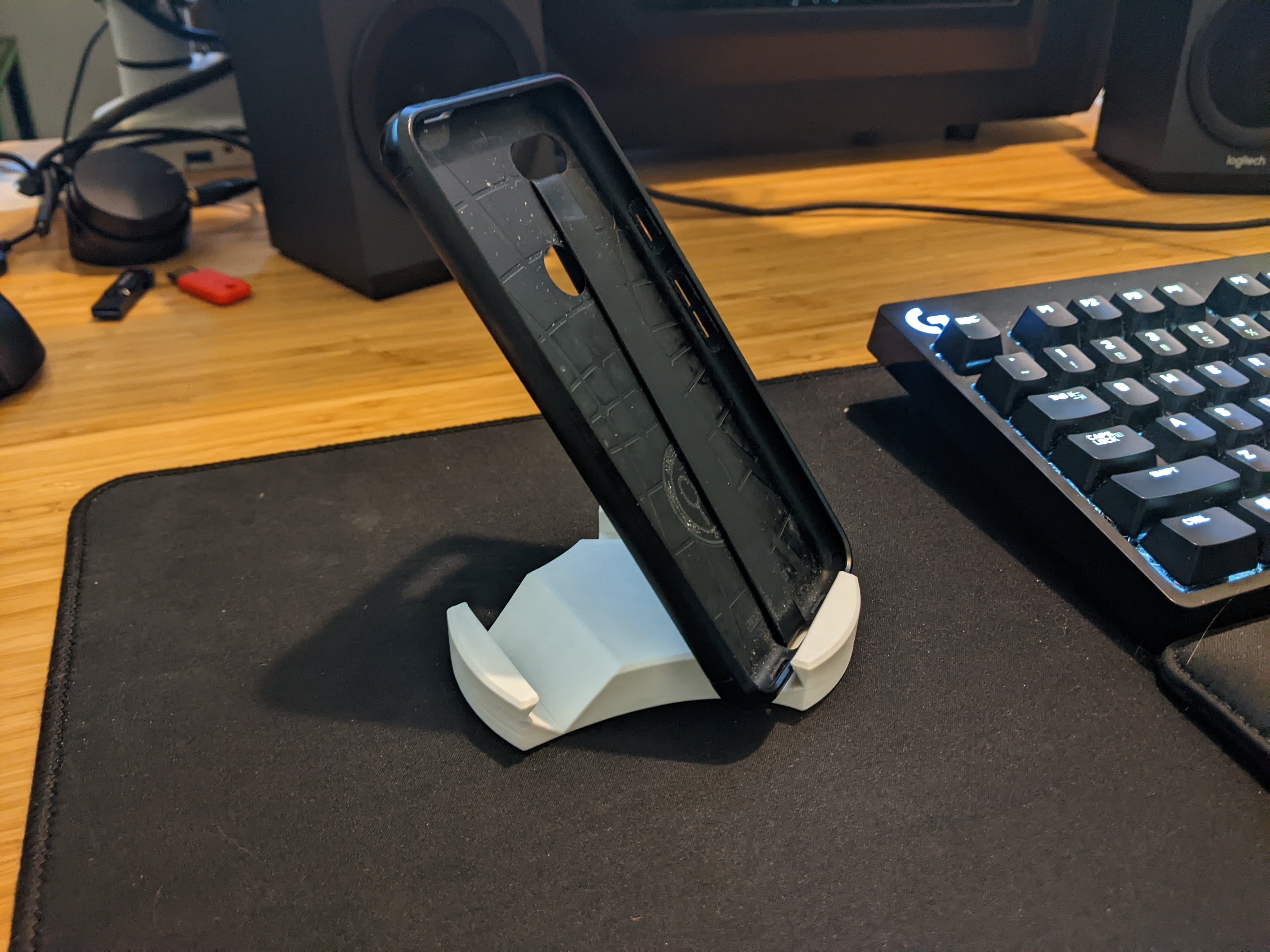 Parametric Device Stand 3d model