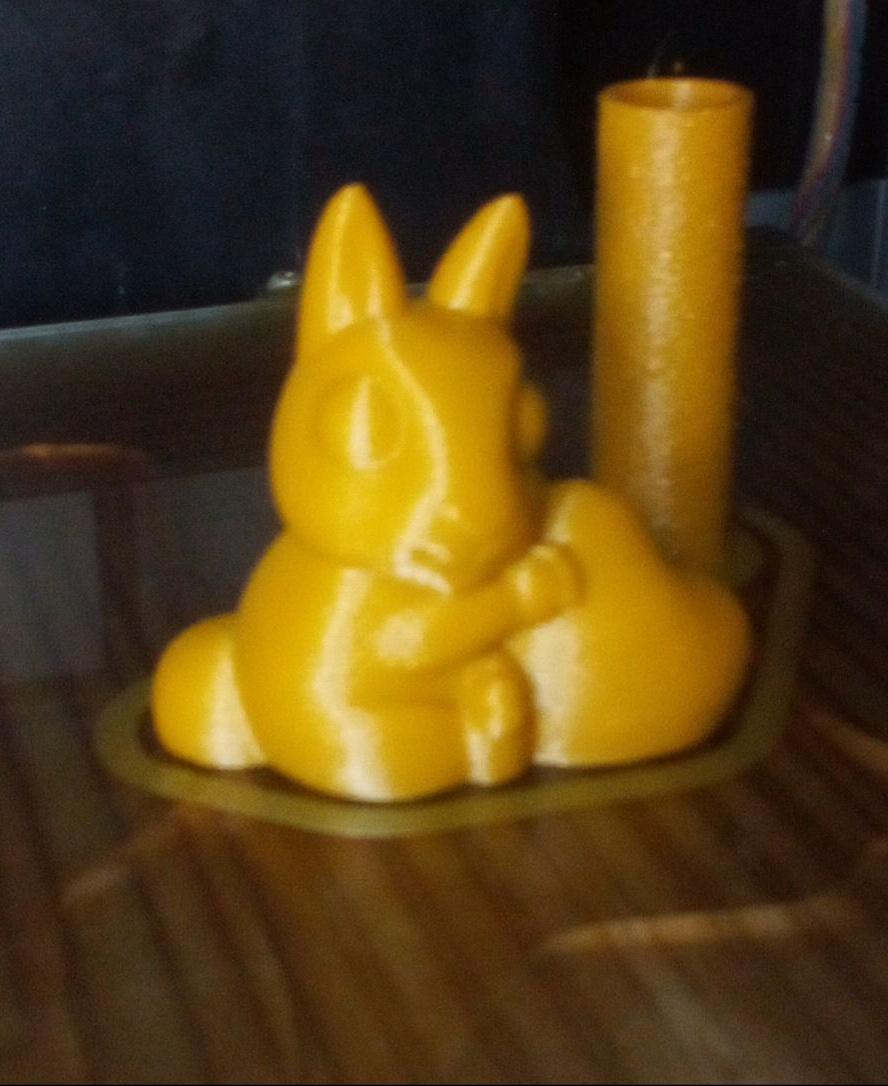 Valentines Bunny Hugging a Heart  - Another Great model !!
Printed almost flawless even on My 10yr old machine.
Polymaker PLA Pro metallic gold
DaVinci 1.0.0
Klipper 0.12
.4 nozzle
.26 layer height
.9 line widths
15mm/s outer walls
 - 3d model