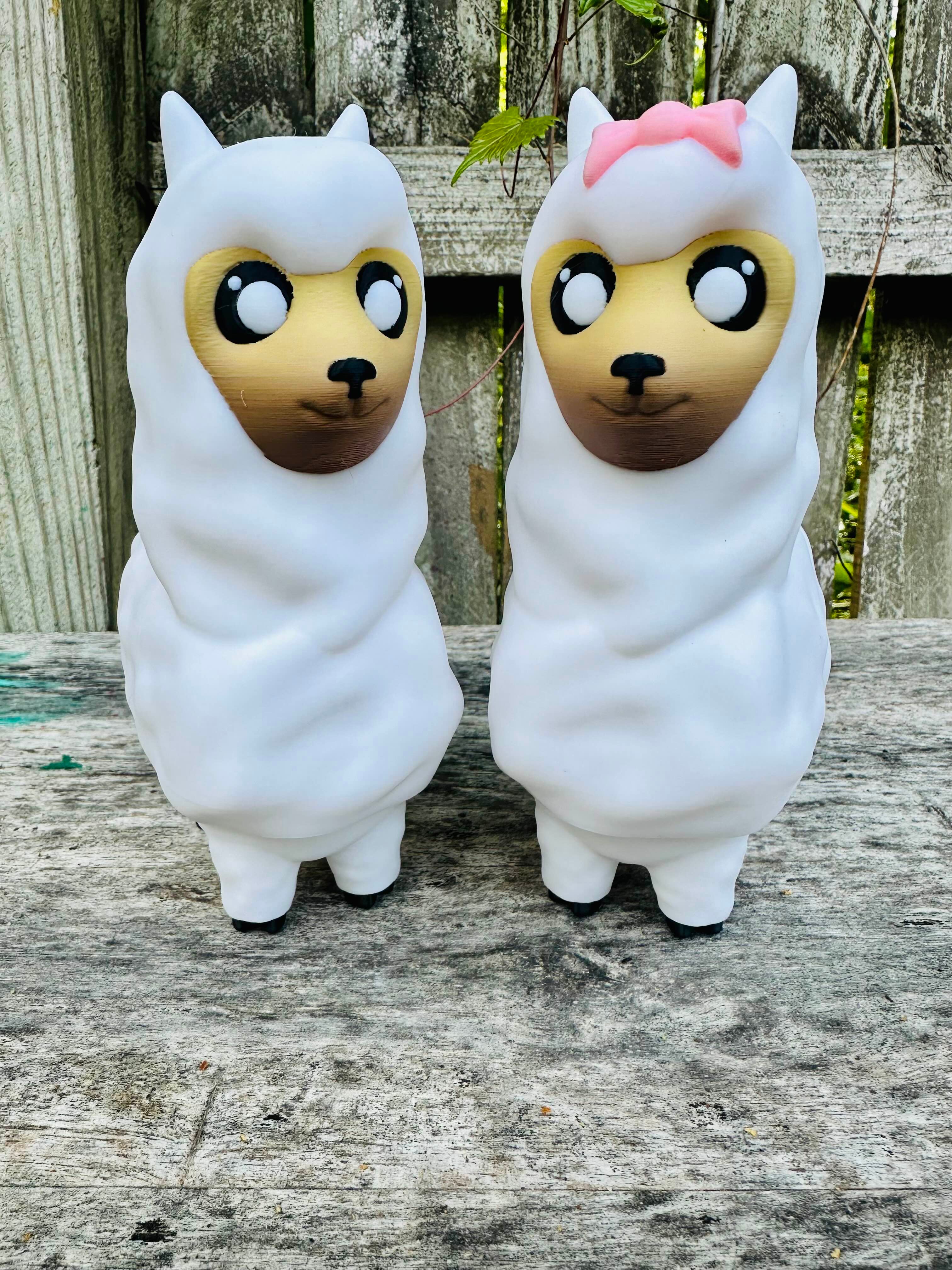 Jumbo Llama and Lady Llama Clicker 3d model