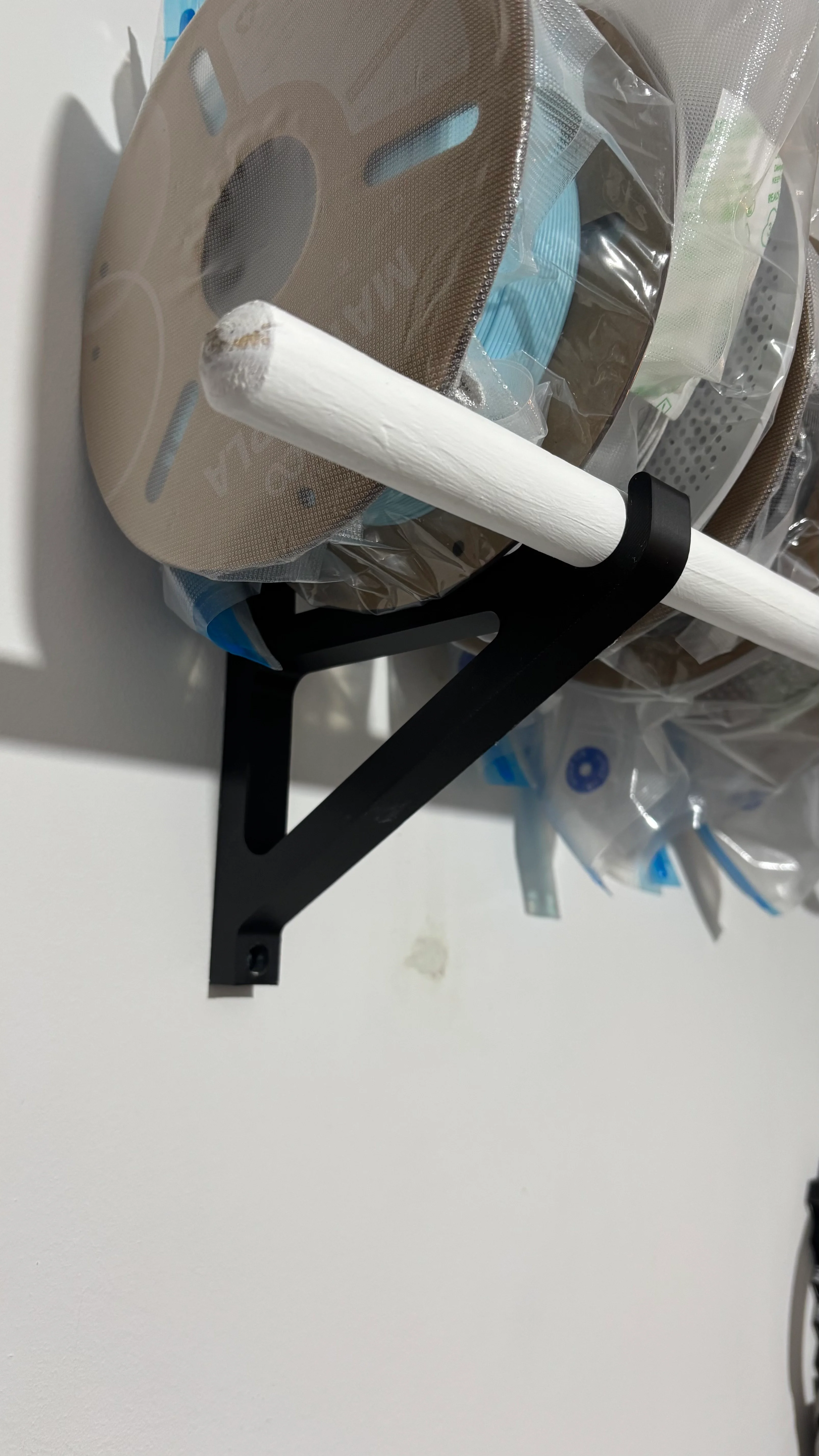 Wall-Mounted Filament Shelf Bracket – Fits 25mm Rod for Storing Filament Spools 3d model