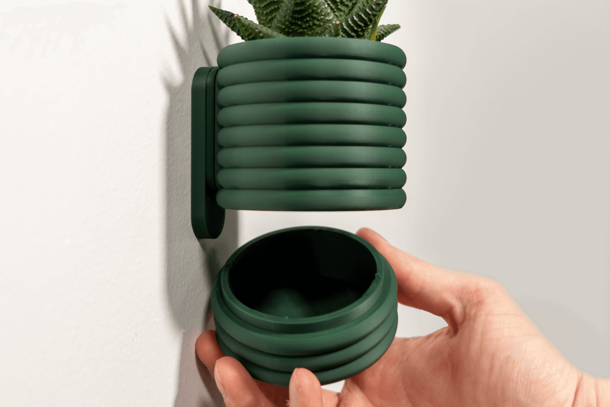 Wall Planter with Sliding Dovetail - The Poppy 3d model