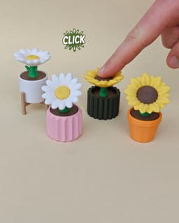 Sunflower & Daisy Flower Fidget Clicker Keychain 3d model