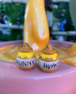 Pooh Honey Pot Earings.stl 3d model