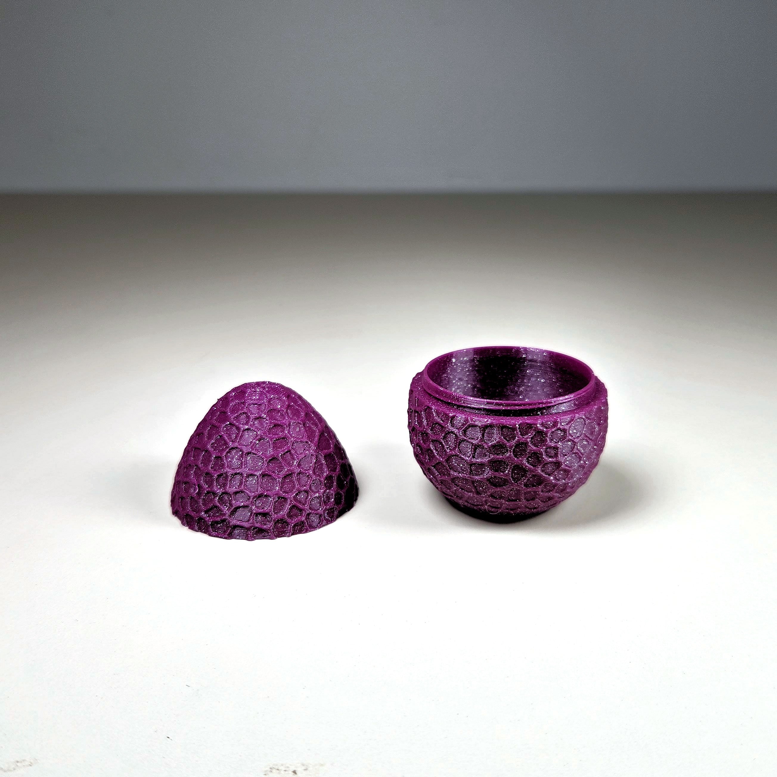 Voronoi Egg Gift Pot 3d model