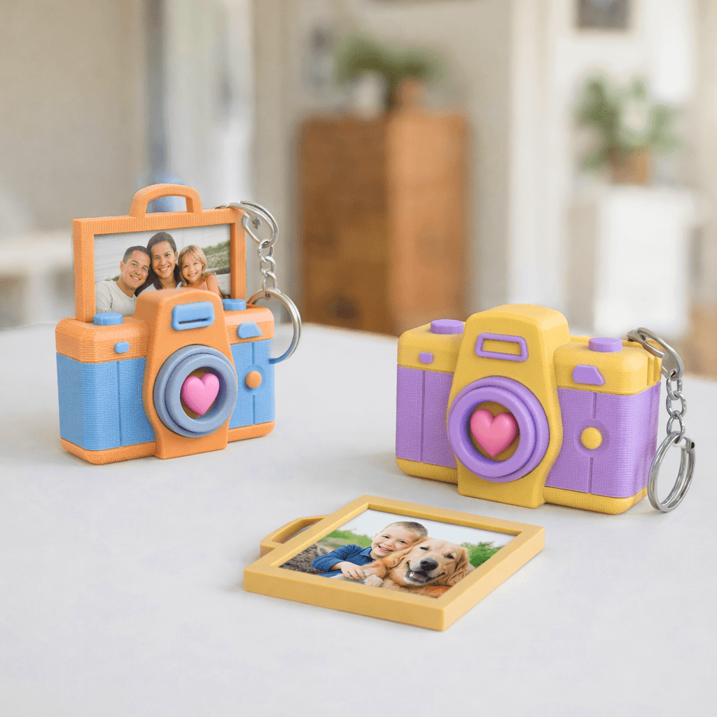 Camera Photo Frame Keychain | Custom Picture Keyring | Instax Mini Fidget Cam 3d model