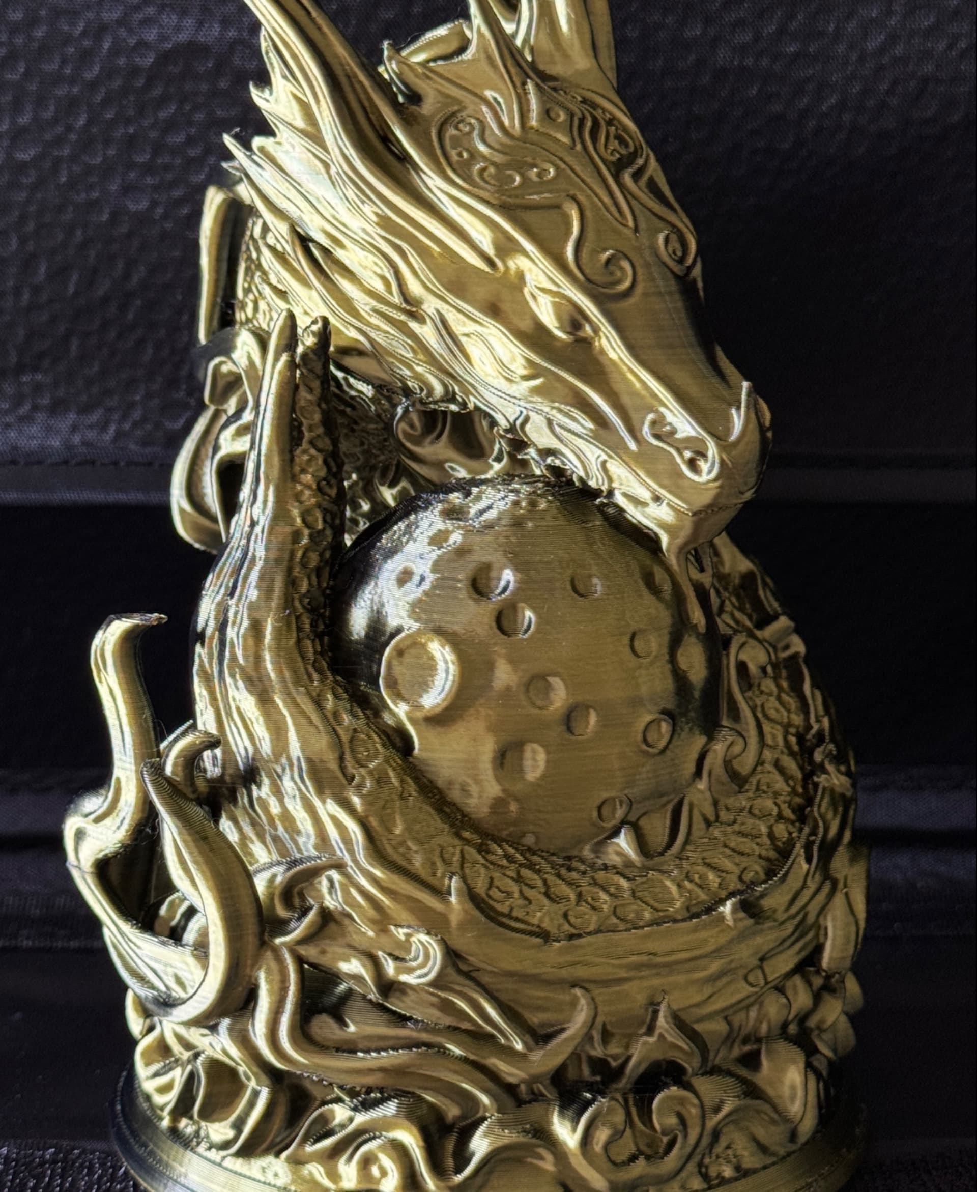 Moon dragon with dual silk color !