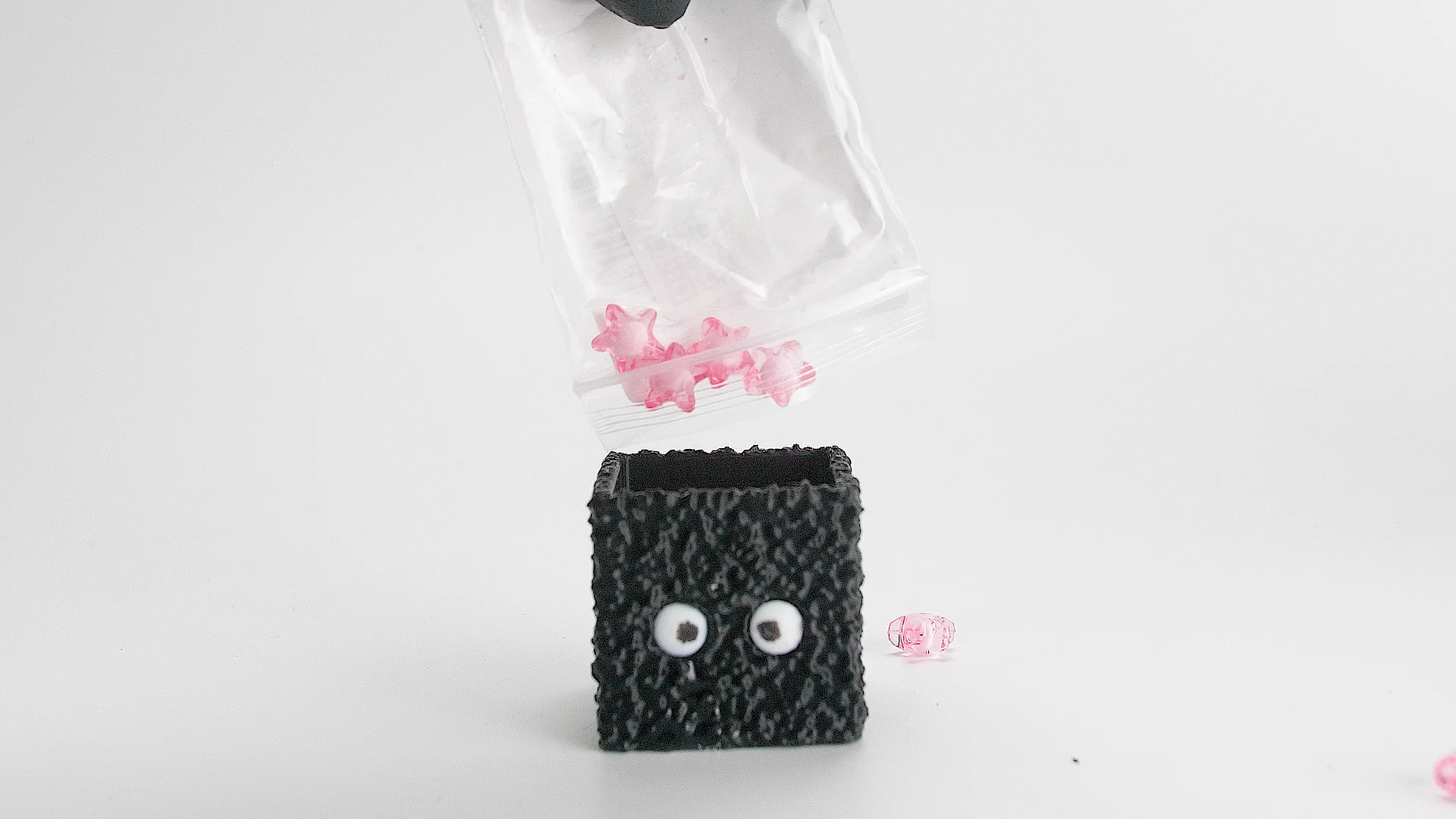 Soot Sprite Mini Pixel Storage Box (Gridfinity compatible 1x1) 3d model