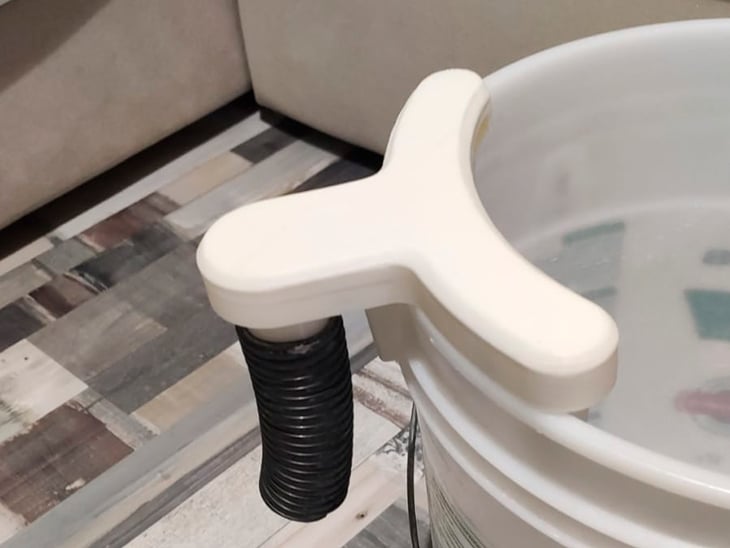 Dust trap on a bucket or vat 3d model
