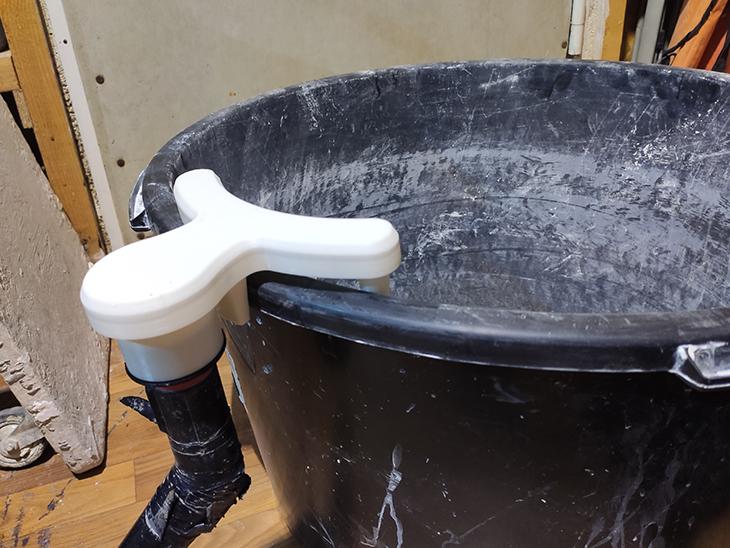 Dust trap on a bucket or vat 3d model